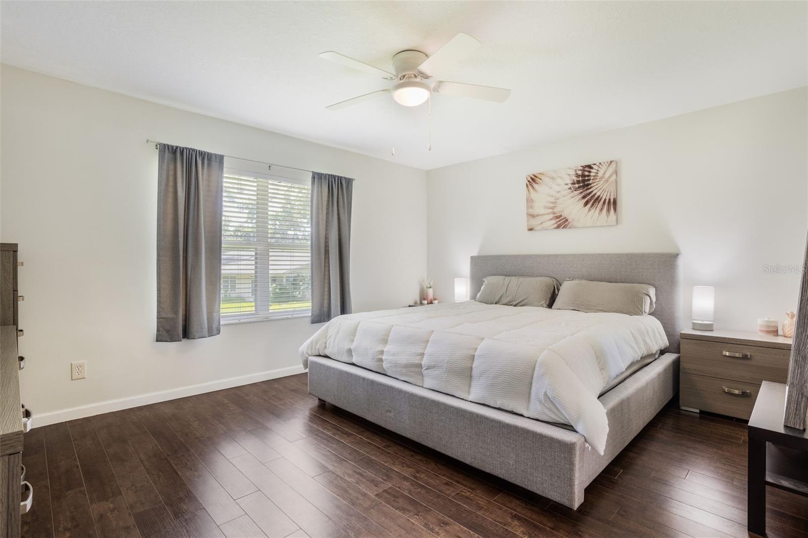 Image 13 of 25 For 8932 Village Green Boulevard