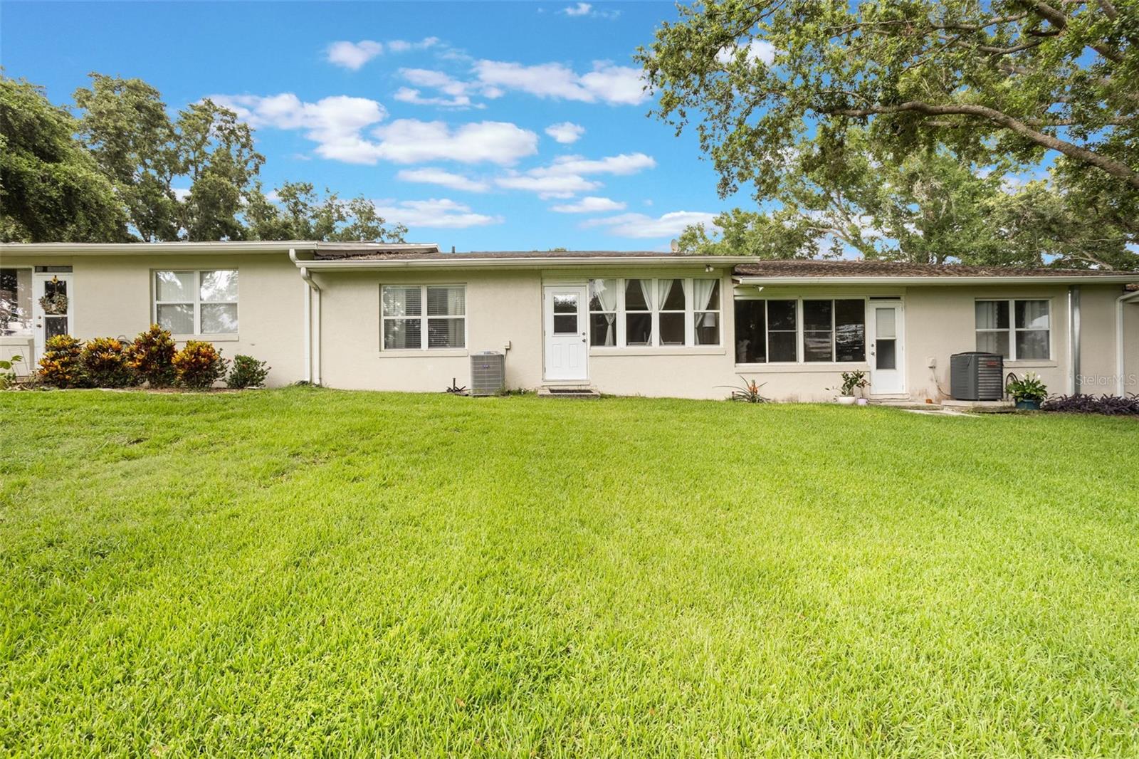 Image 17 of 25 For 8932 Village Green Boulevard