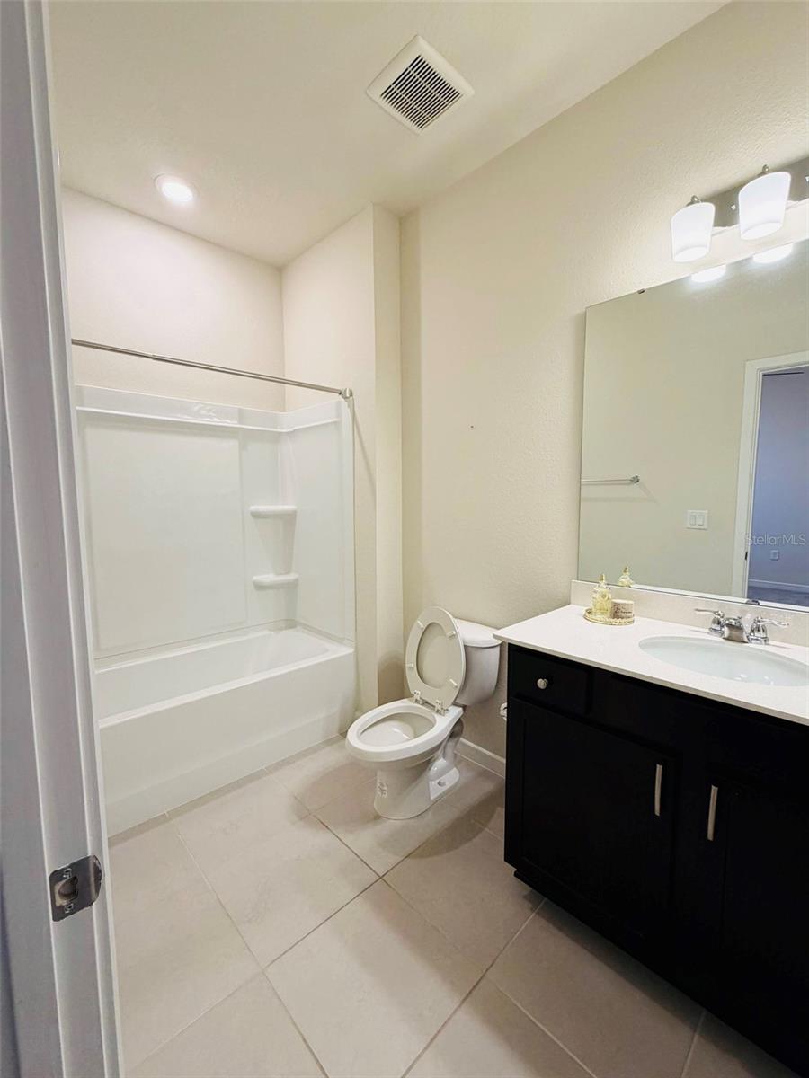 Image 12 of 23 For 13049 Skyway Lane