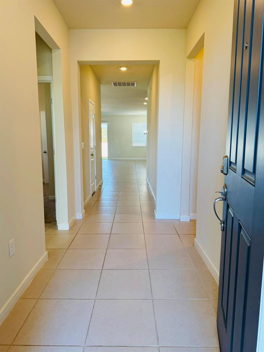 Image 2 of 23 For 13049 Skyway Lane