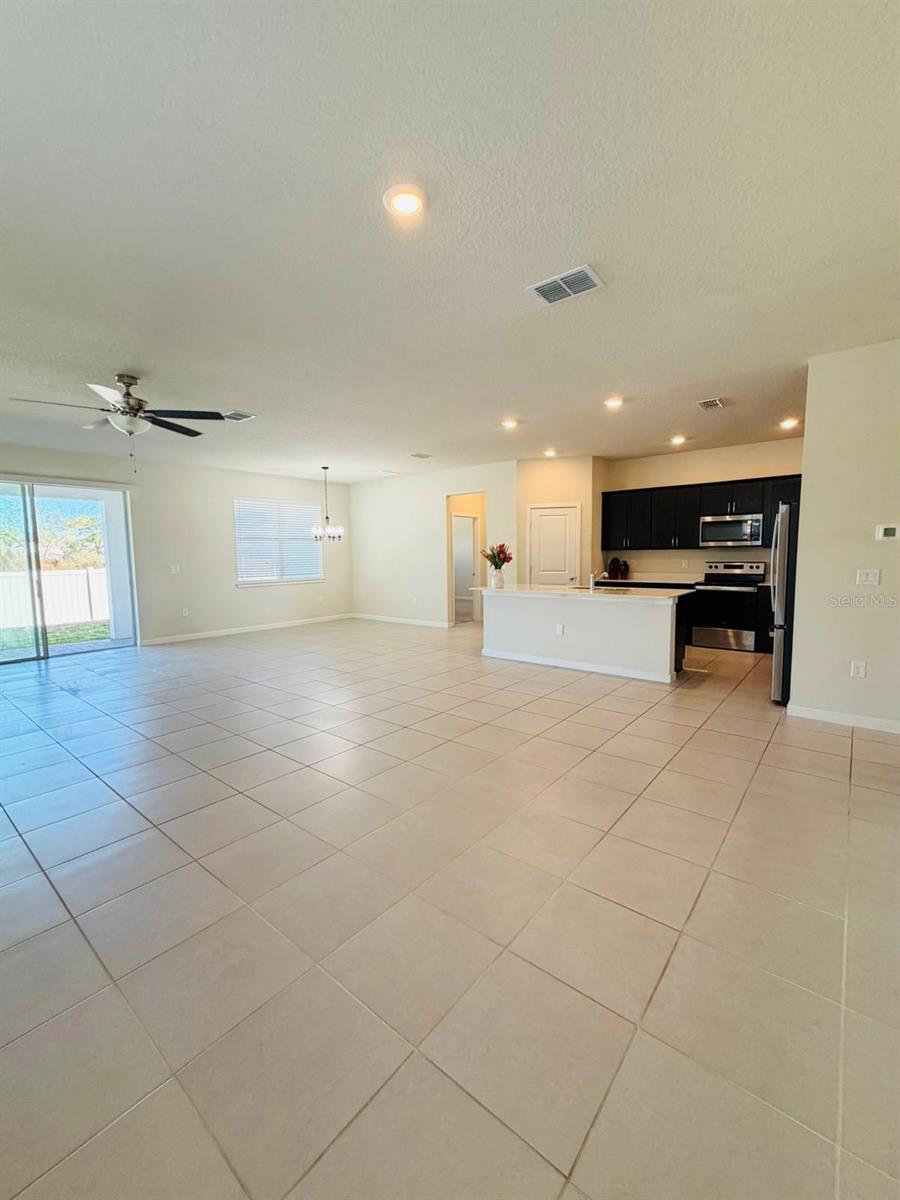 Image 7 of 23 For 13049 Skyway Lane