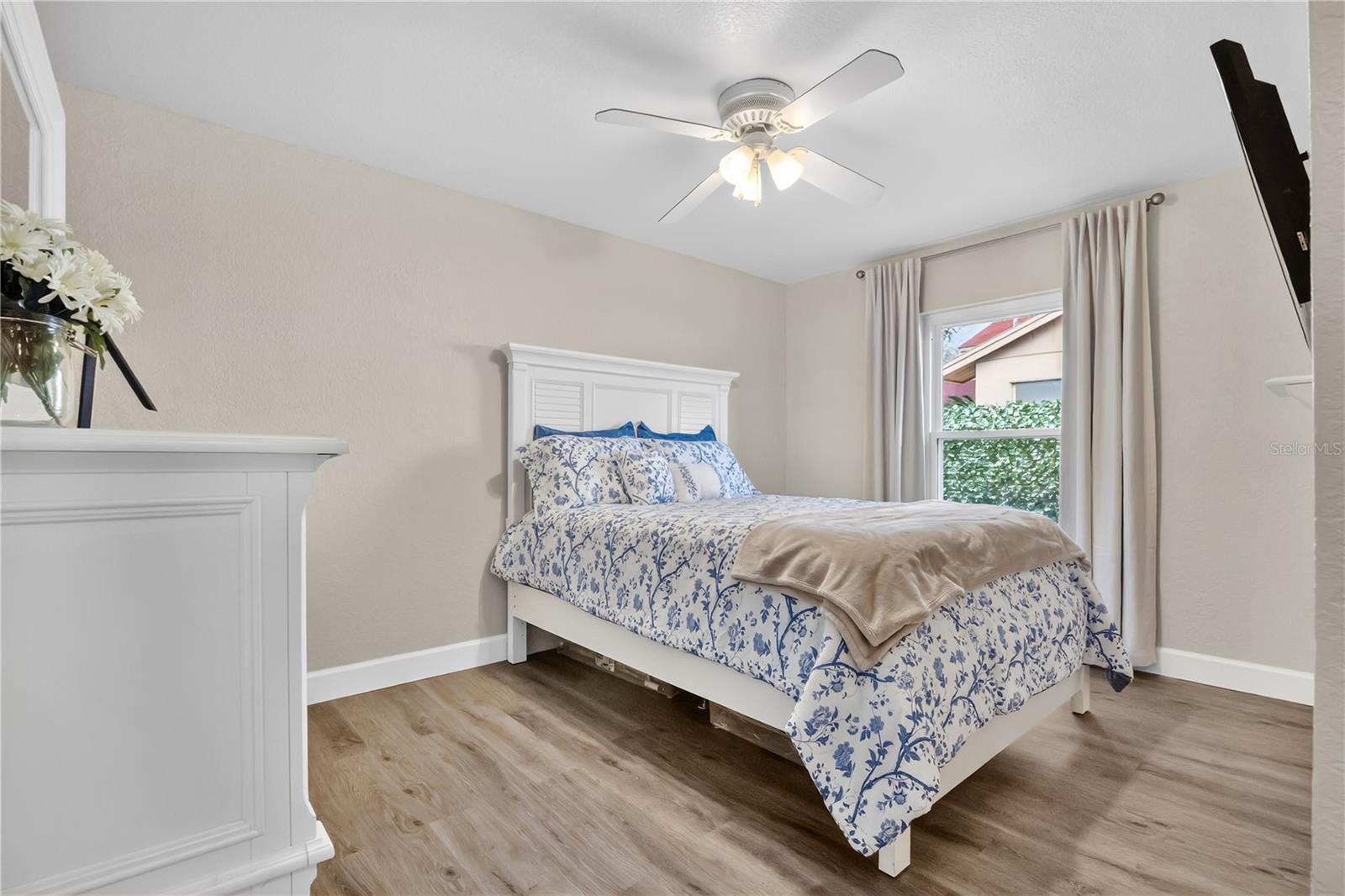 Image 15 of 29 For 9426 Palm Tree Drive