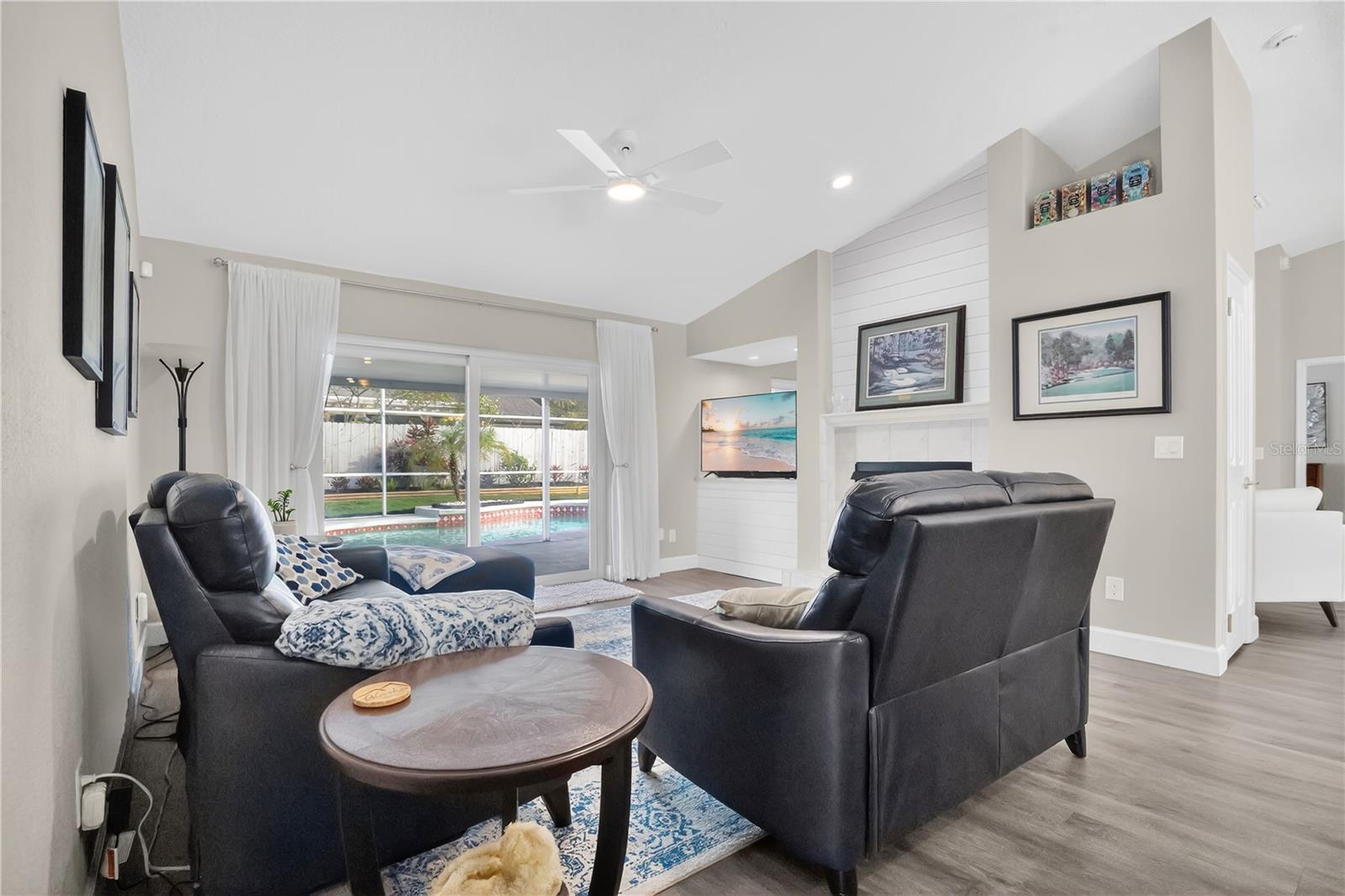 Image 6 of 29 For 9426 Palm Tree Drive