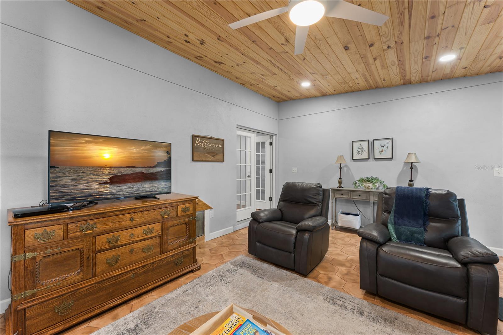 Image 24 of 75 For 1209 Roxboro Road