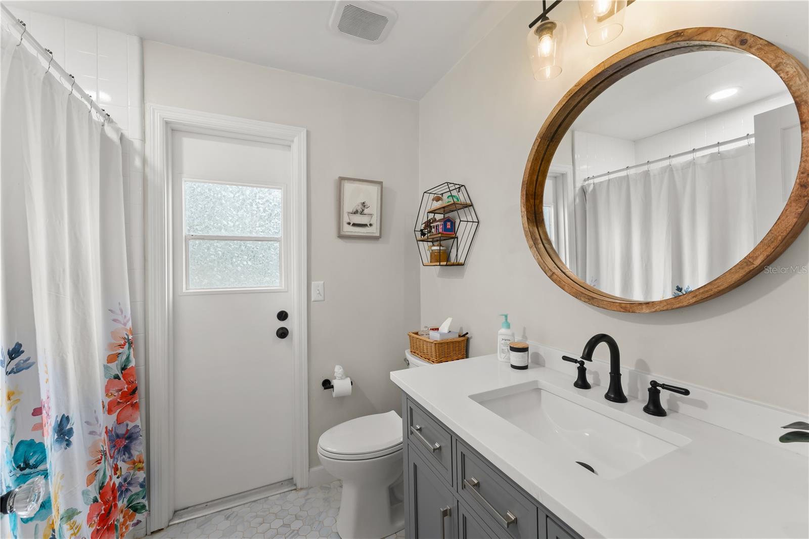 Image 43 of 75 For 1209 Roxboro Road