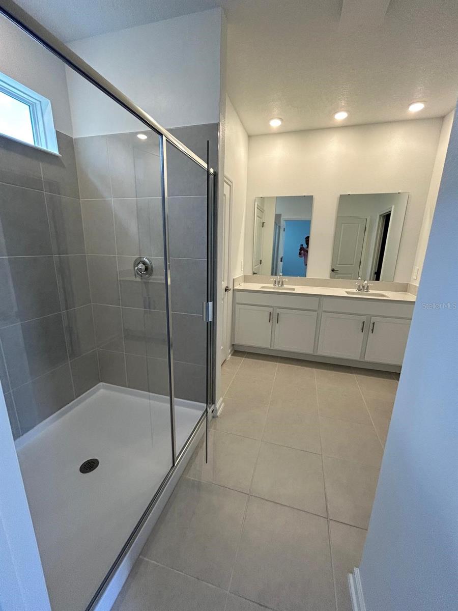 Image 13 of 42 For 1828 Bright Sky Drive