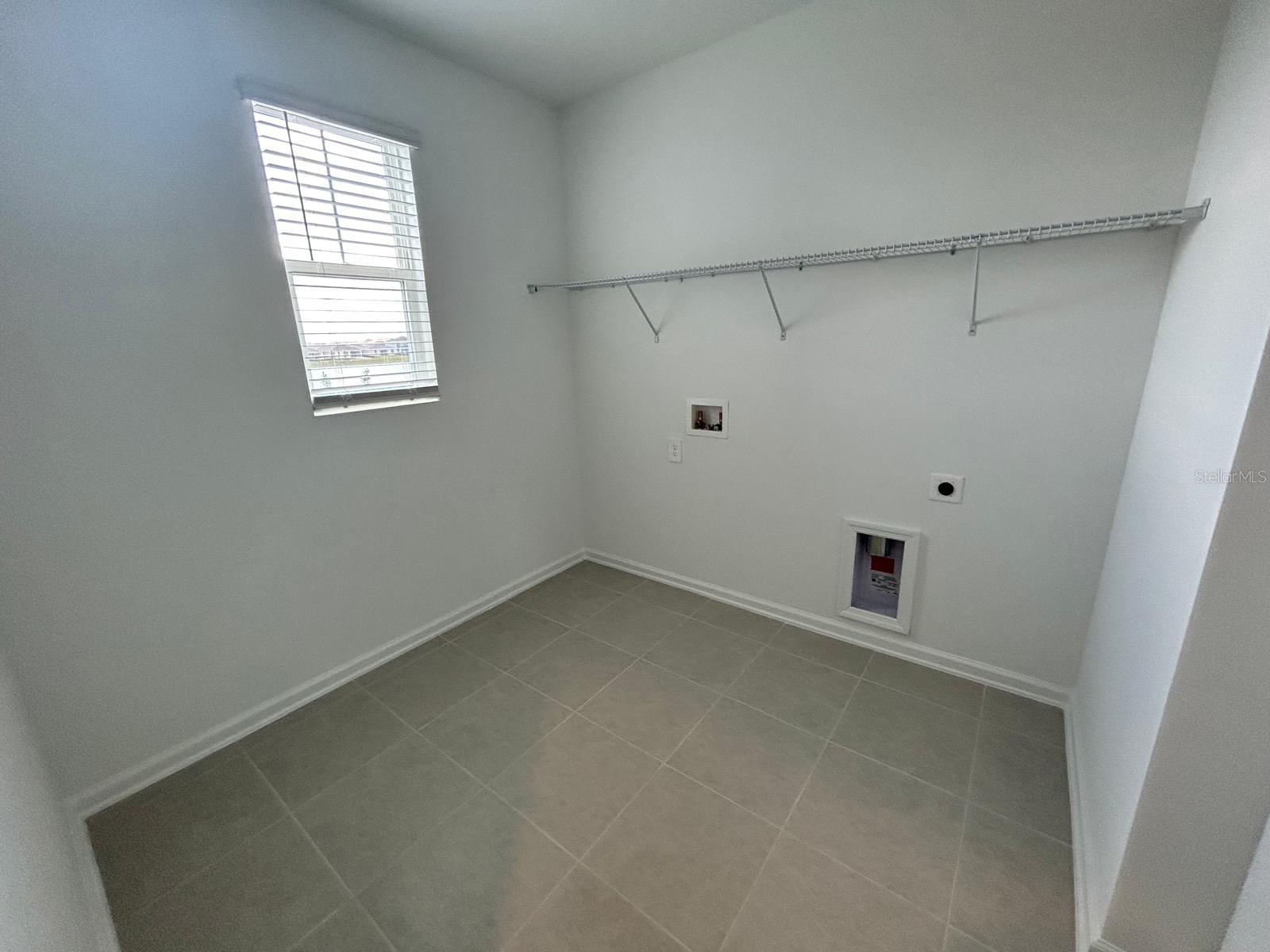 Image 27 of 42 For 1828 Bright Sky Drive