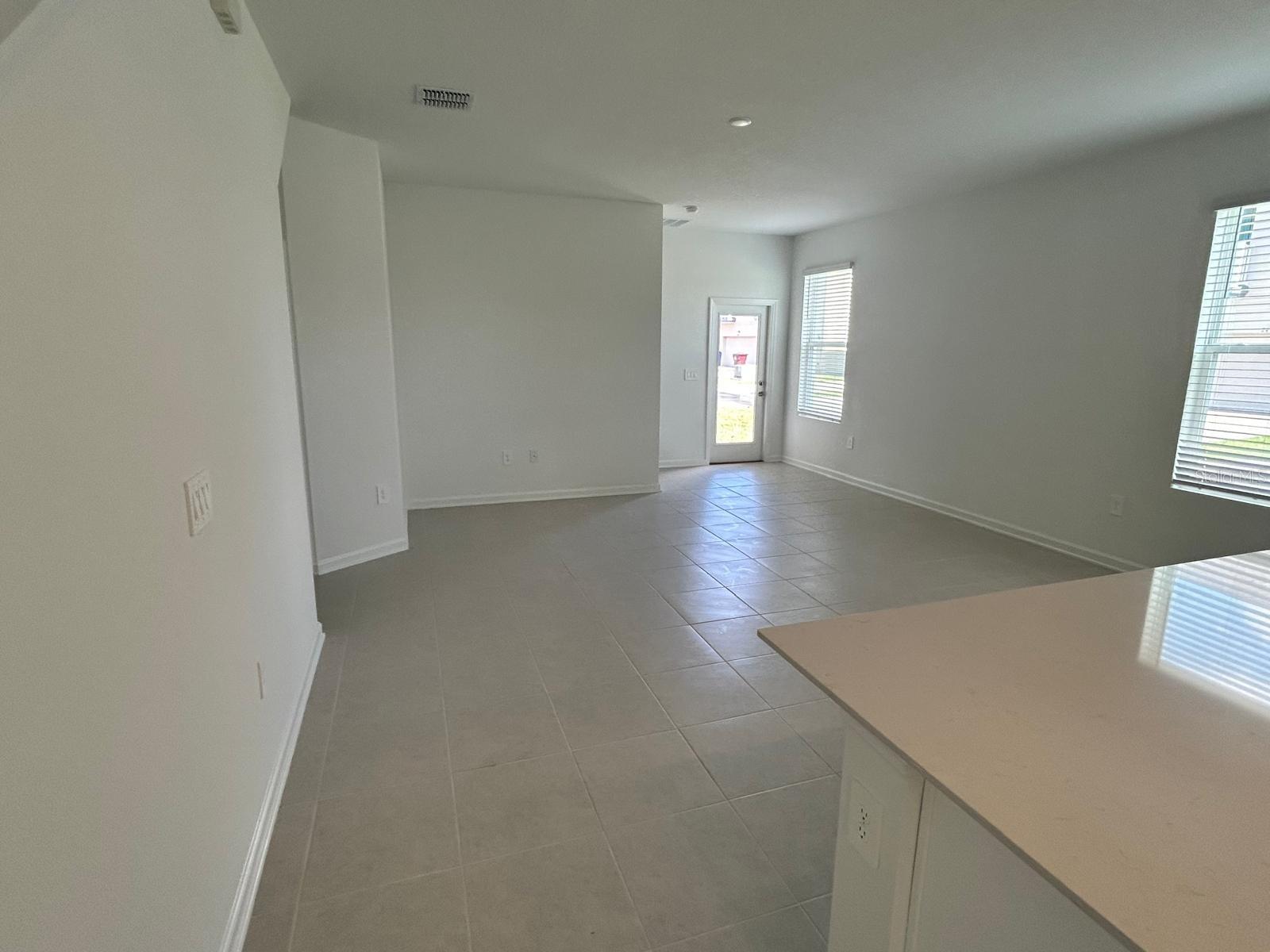 Image 7 of 42 For 1828 Bright Sky Drive