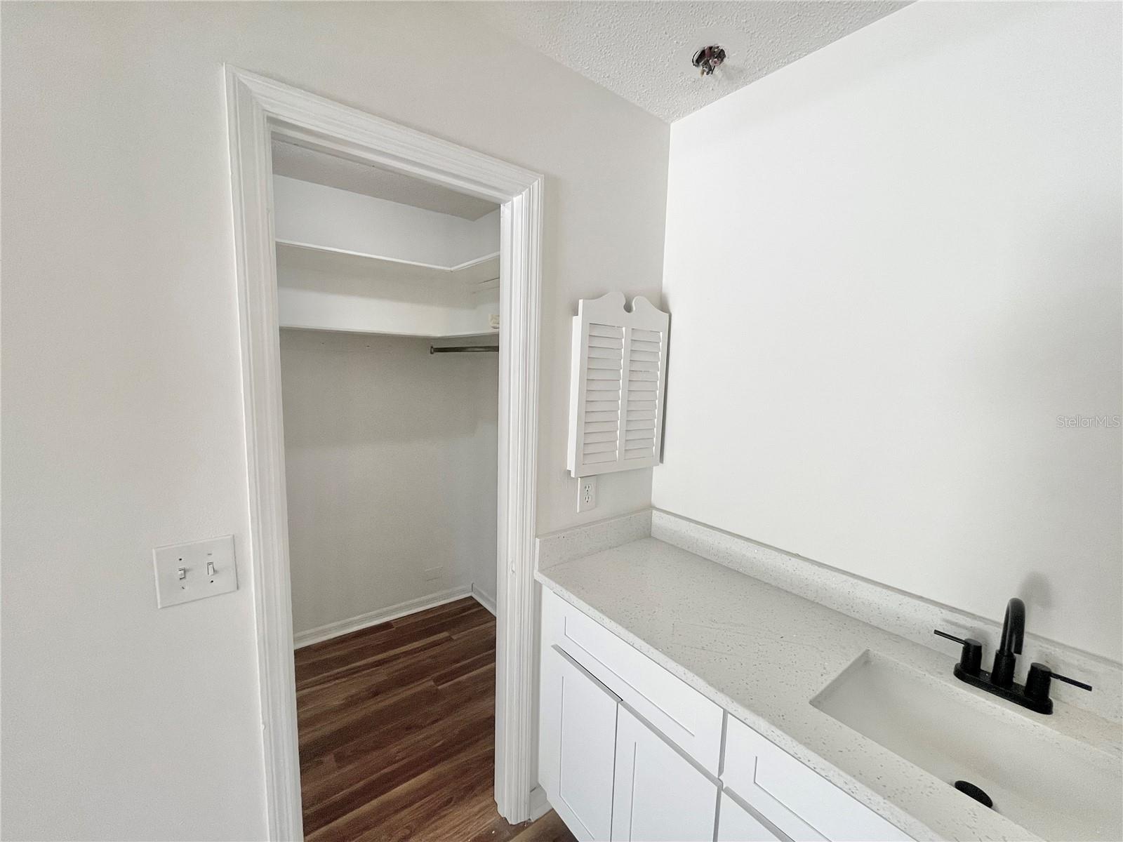 Image 18 of 33 For 5912 Altec Road