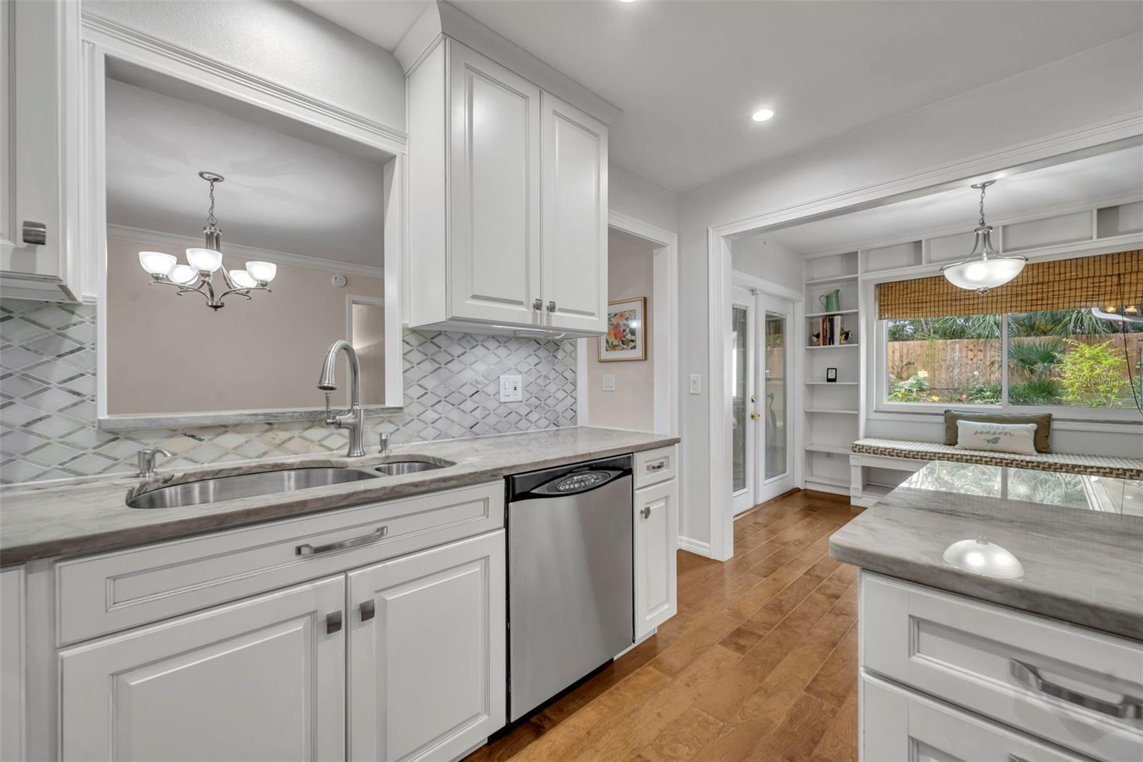 Image 20 of 62 For 652 Cadillac Drive