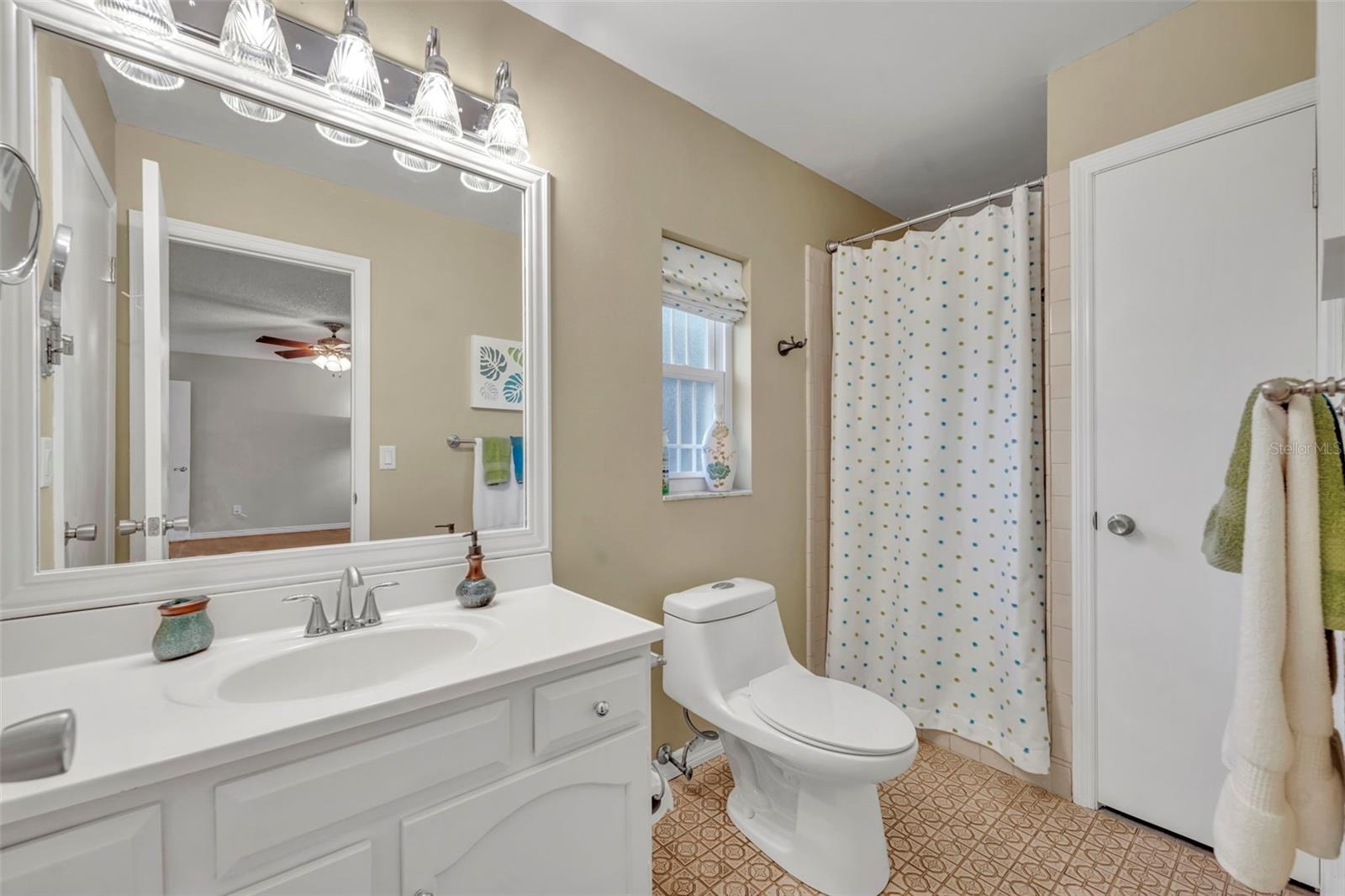 Image 35 of 62 For 652 Cadillac Drive