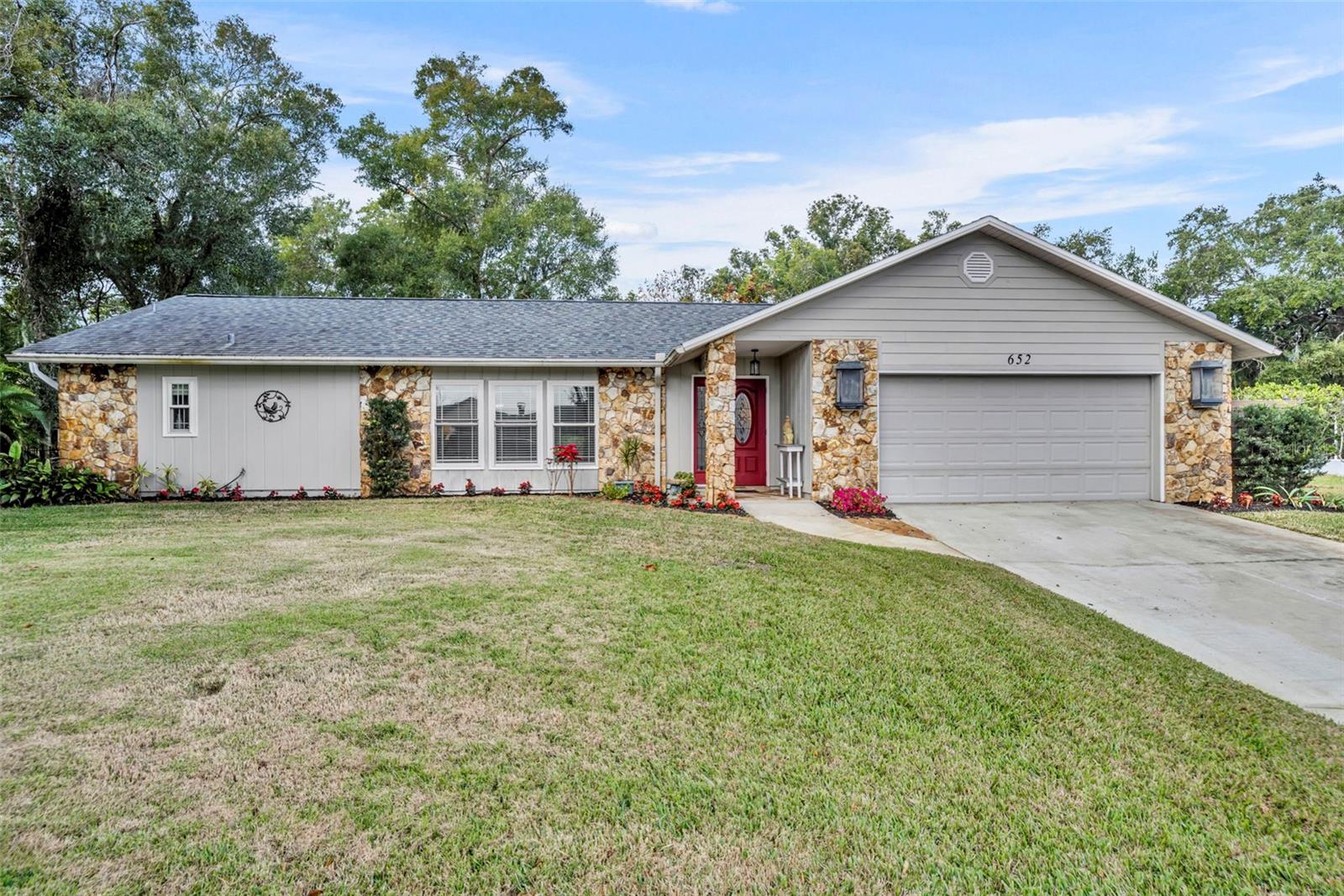 Image 4 of 62 For 652 Cadillac Drive