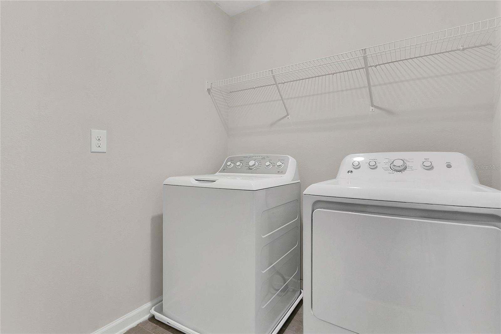 Image 14 of 36 For 2854 Black Birch Drive