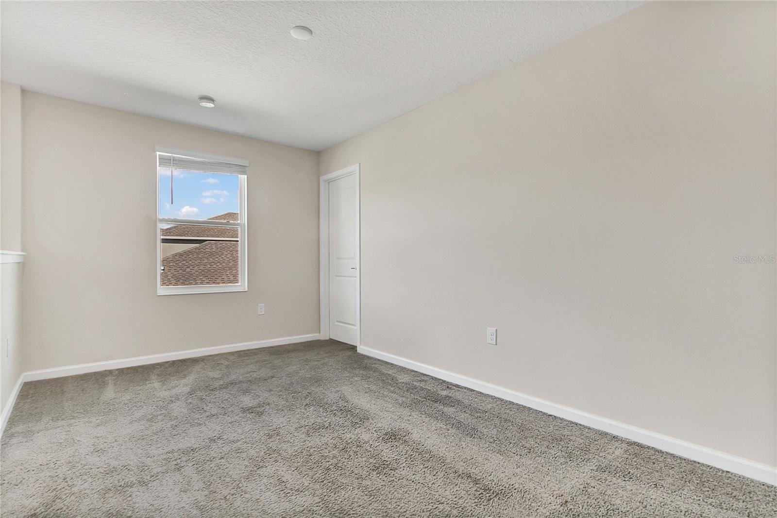 Image 16 of 36 For 2854 Black Birch Drive