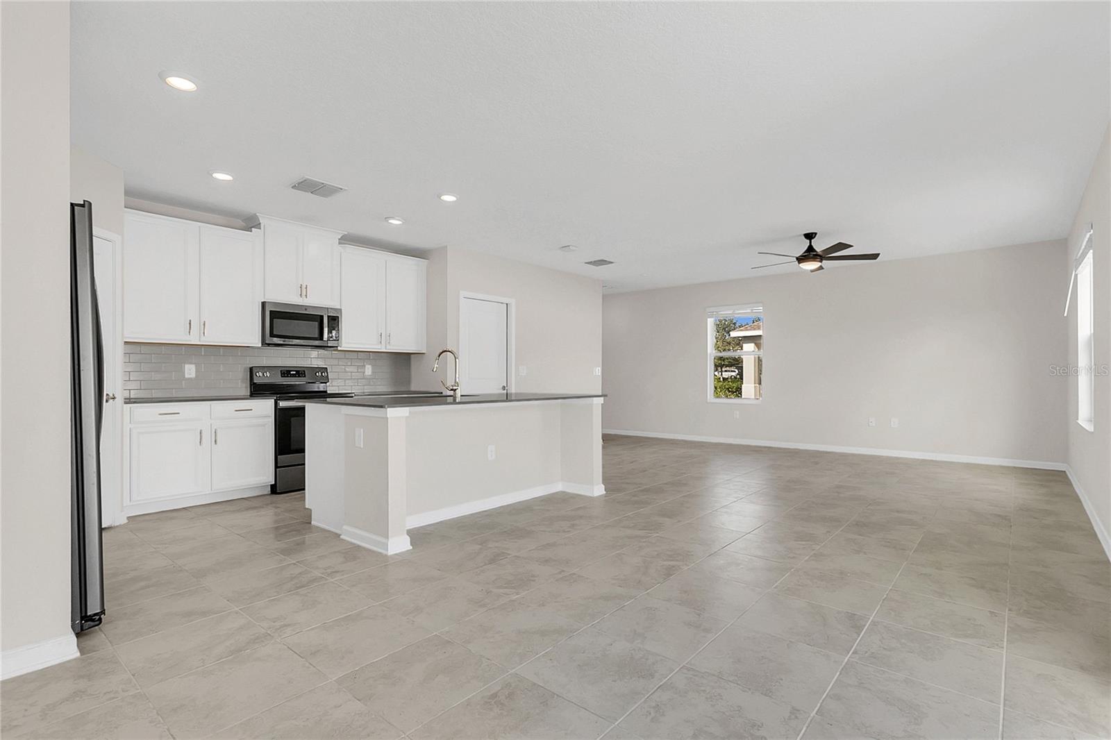 Image 4 of 36 For 2854 Black Birch Drive