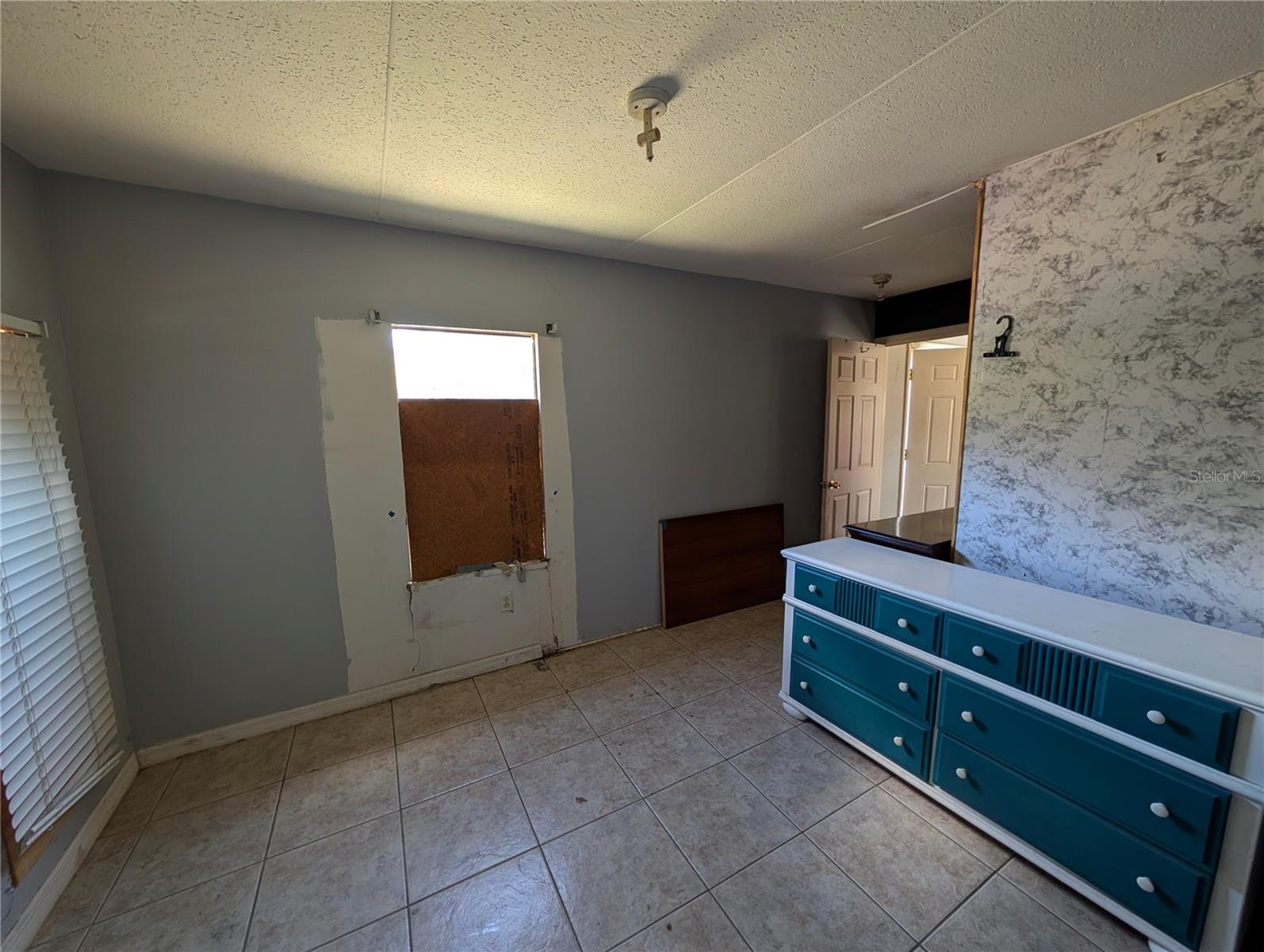 Image 27 of 36 For 25314 Luke Street