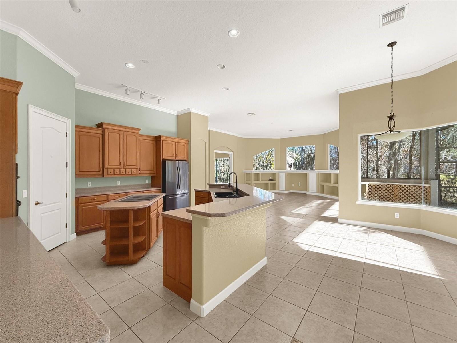 Image 7 of 54 For 5247 Vista Club Run