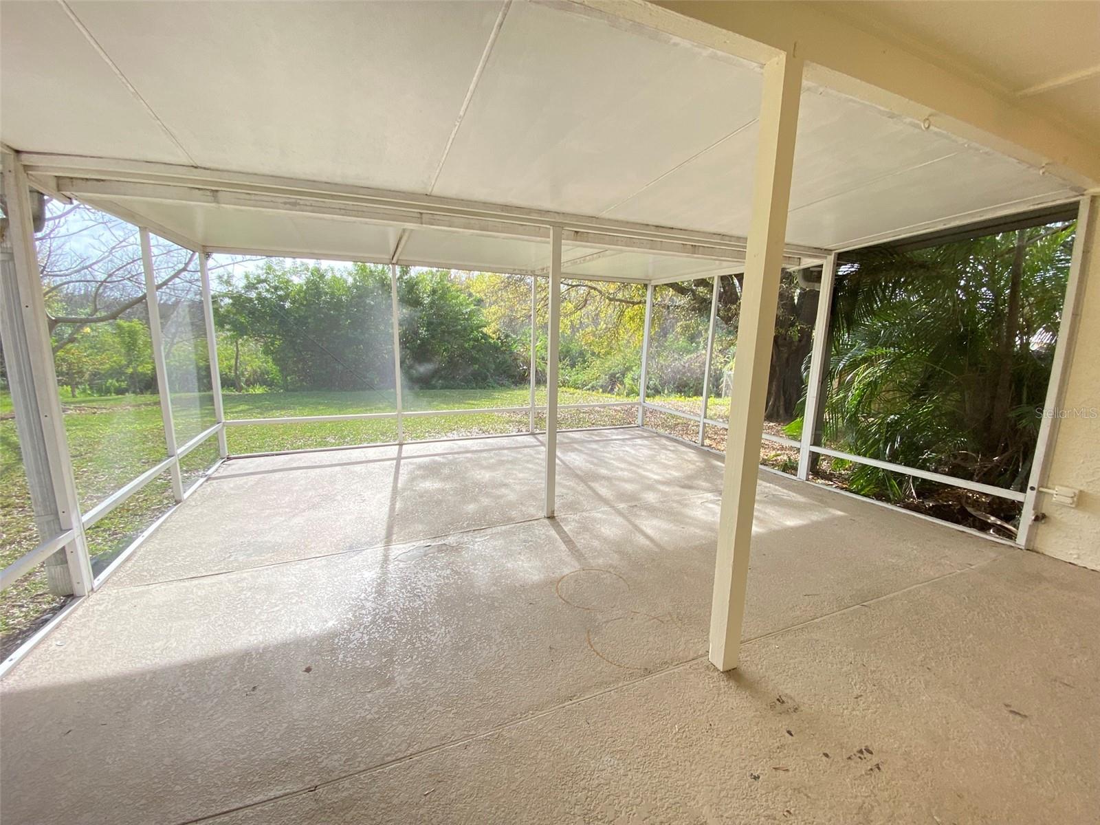 Image 35 of 39 For 9637 Lake Douglas Place