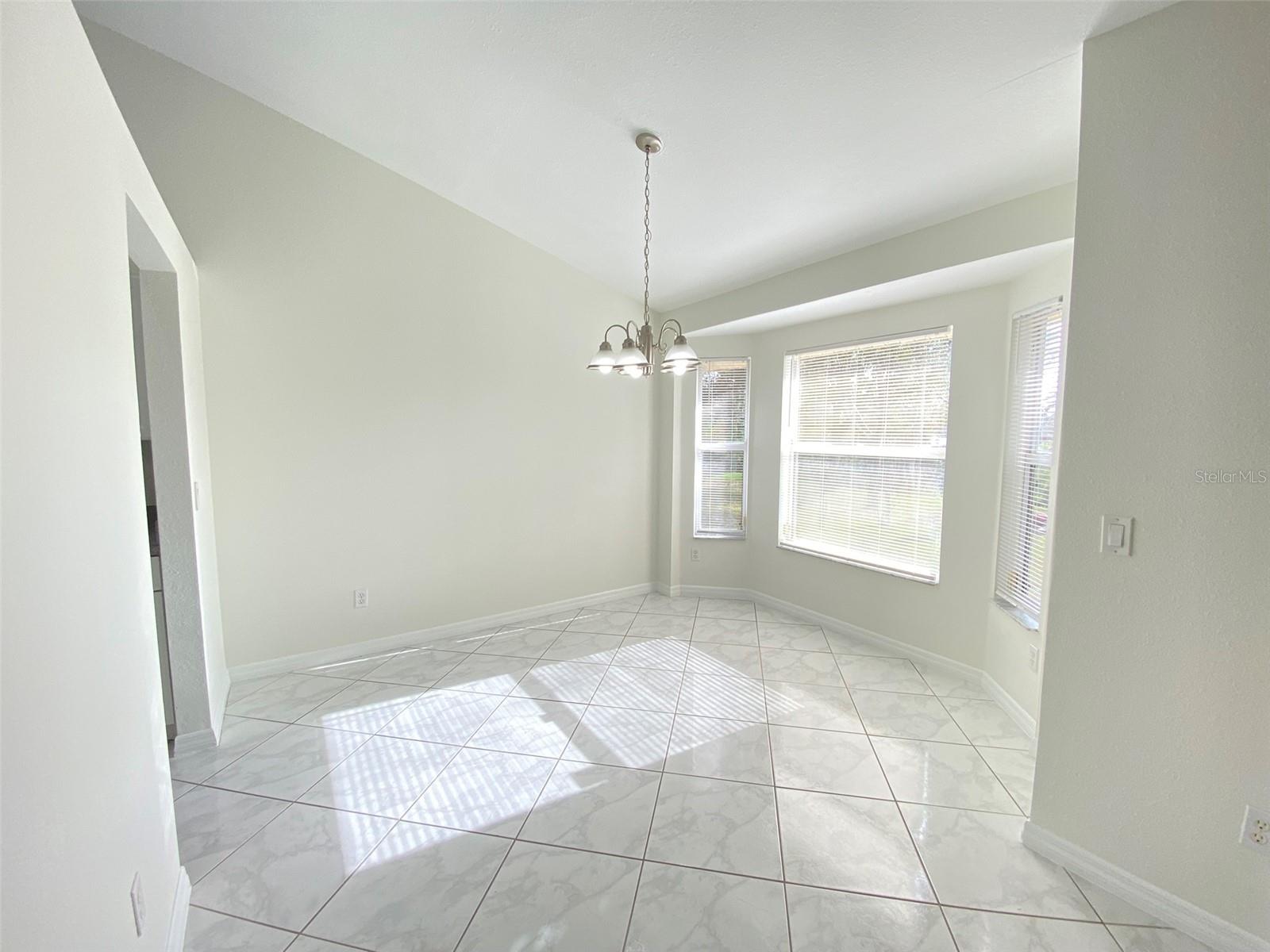 Image 7 of 39 For 9637 Lake Douglas Place