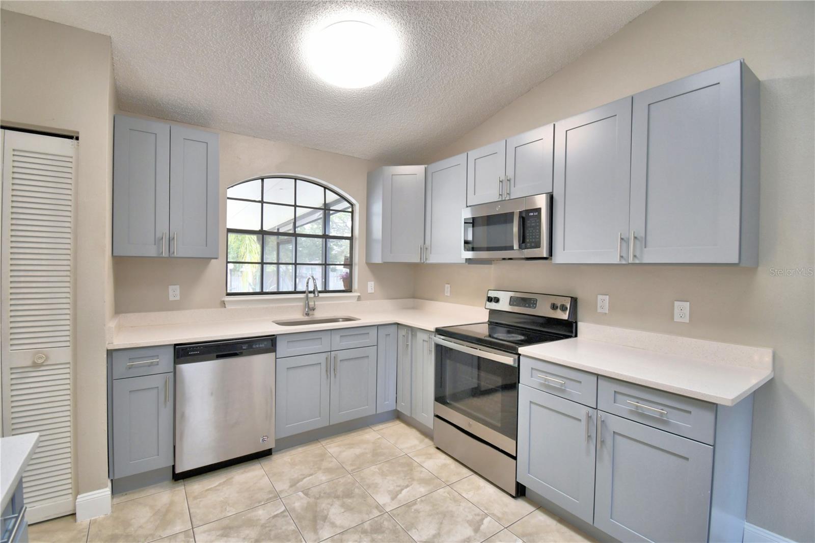 Image 11 of 55 For 531 Katherwood Court