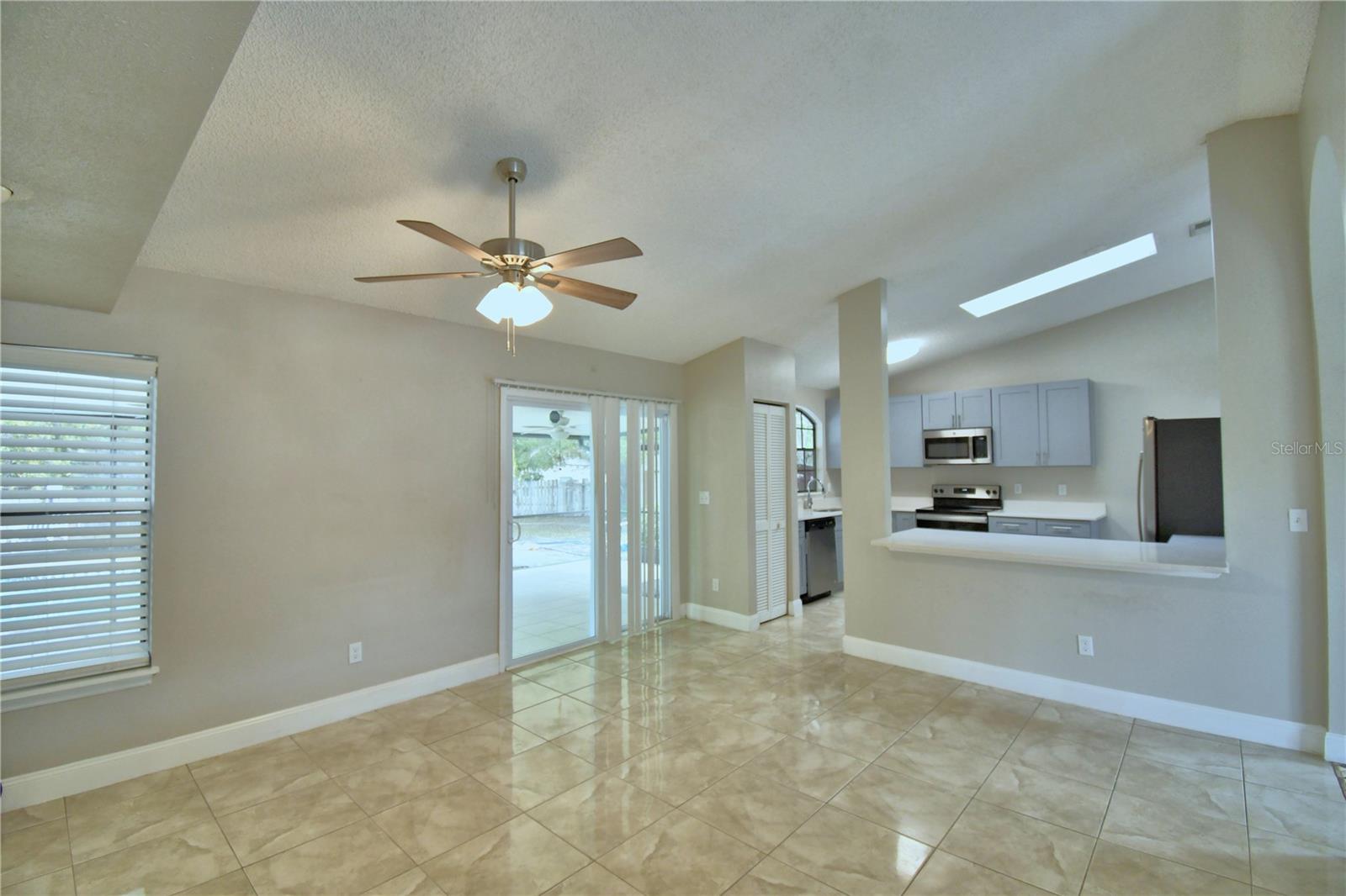 Image 14 of 55 For 531 Katherwood Court