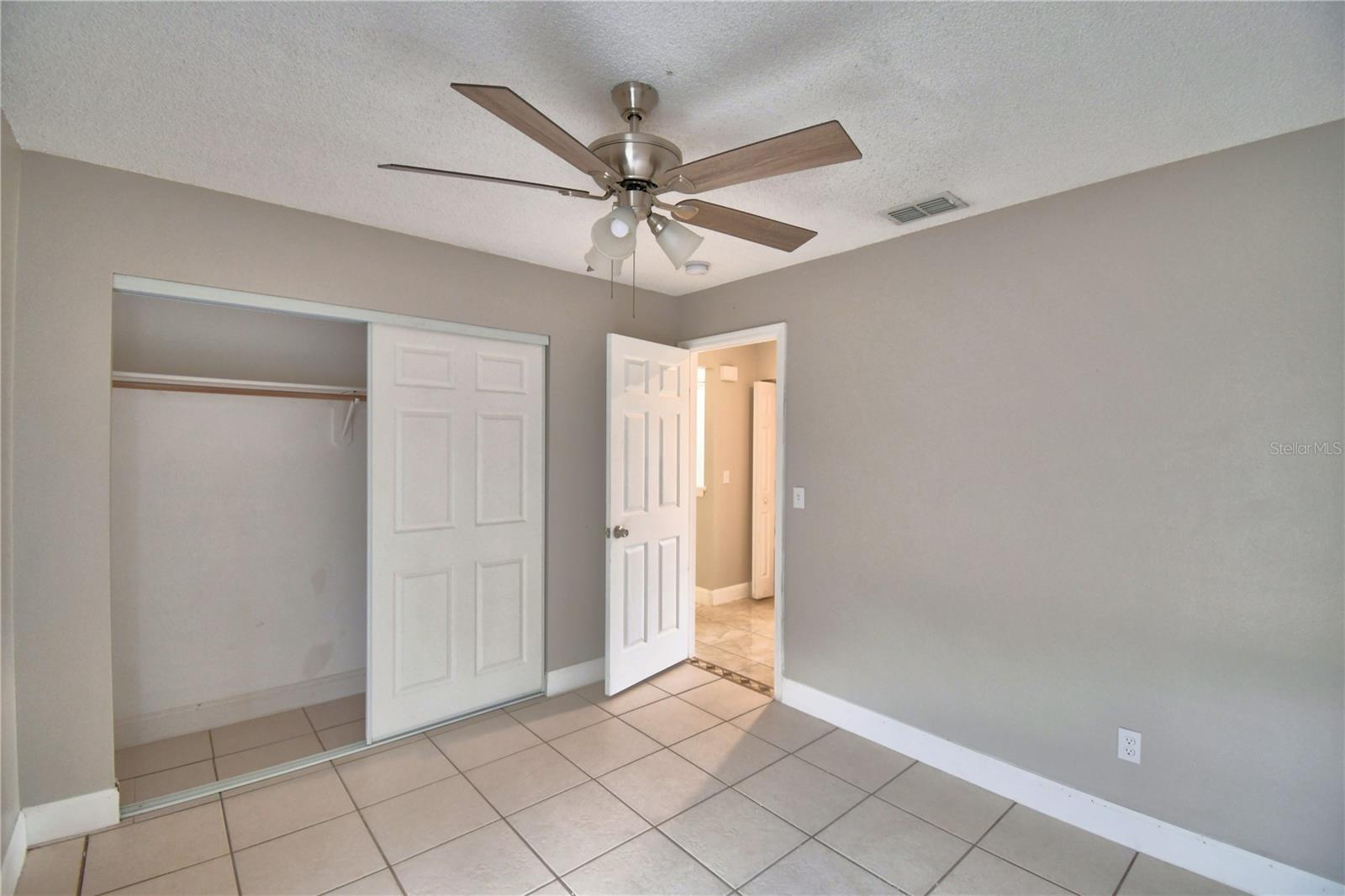 Image 20 of 55 For 531 Katherwood Court