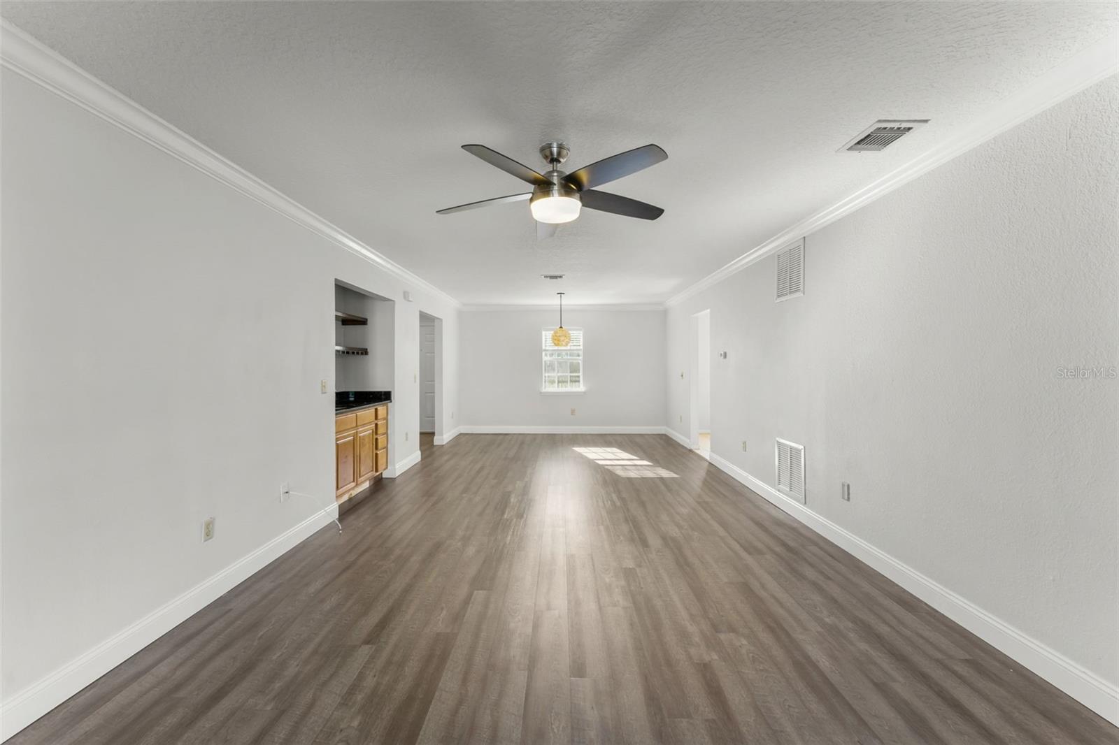 Image 18 of 34 For 1209 Clubside Drive 1209