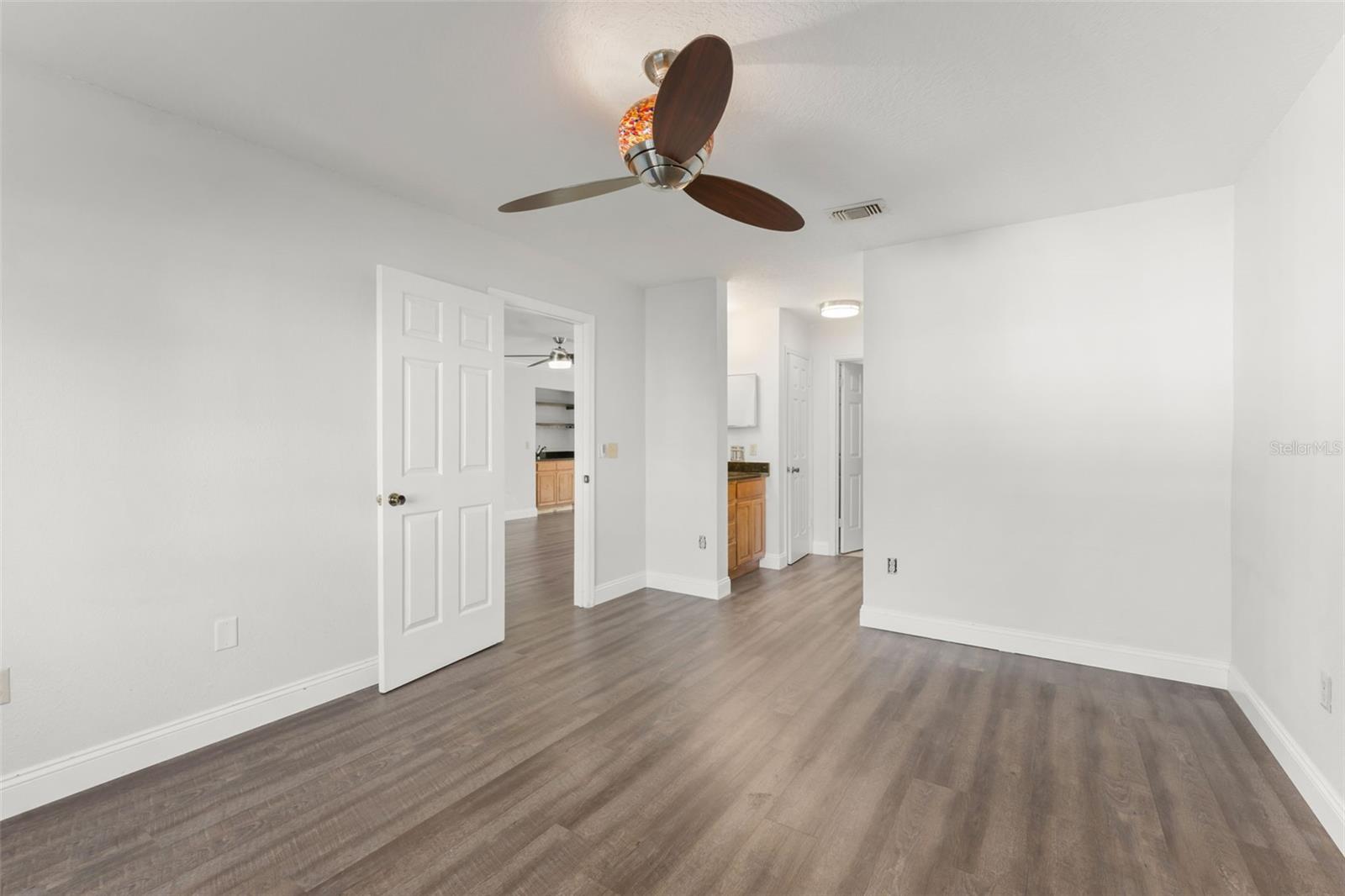 Image 27 of 34 For 1209 Clubside Drive 1209