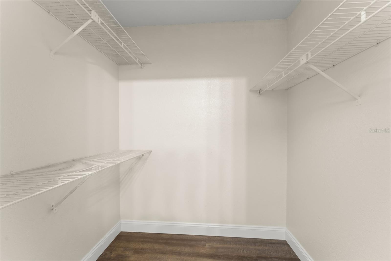 Image 30 of 34 For 1209 Clubside Drive 1209