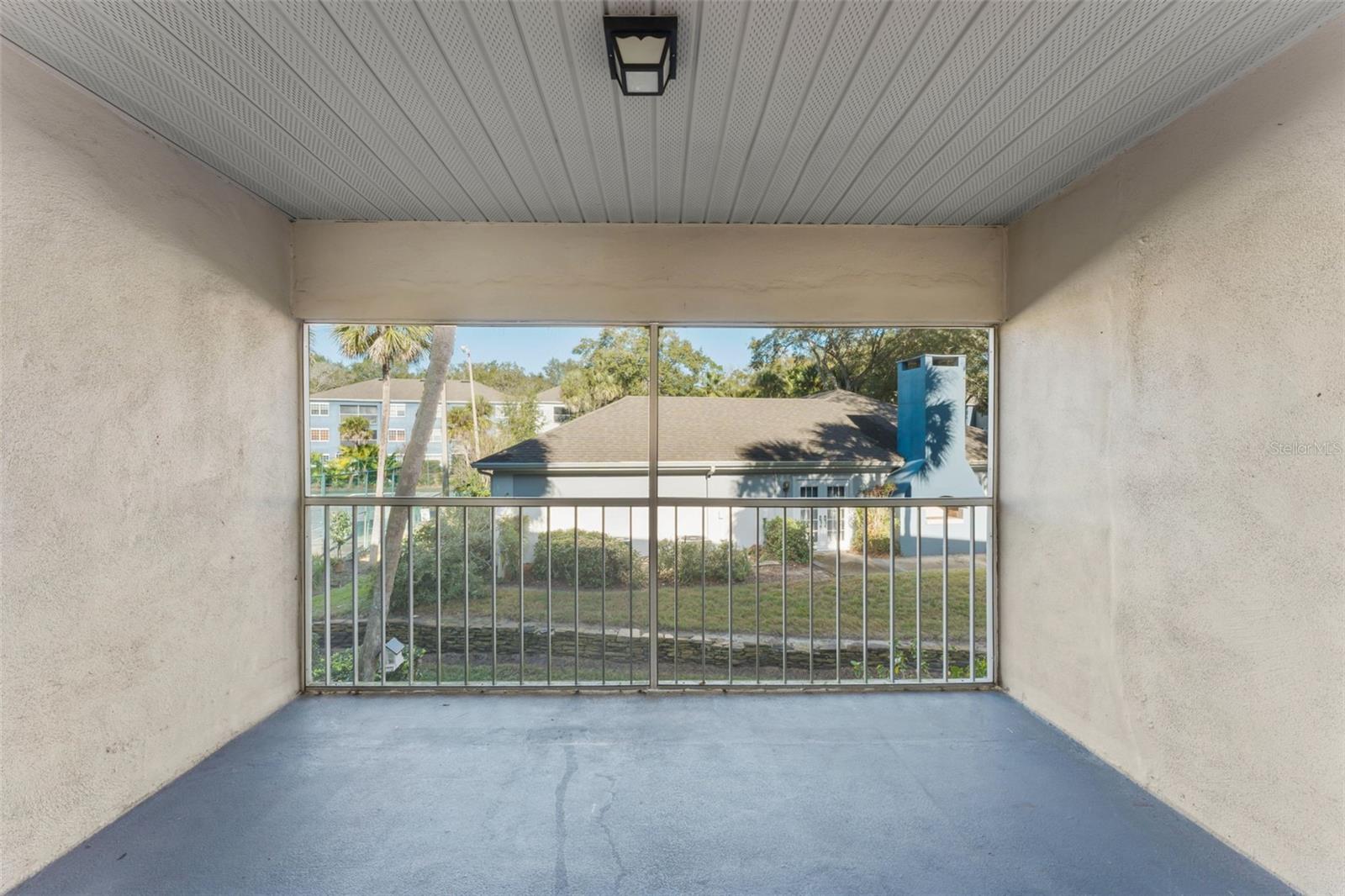 Image 31 of 34 For 1209 Clubside Drive 1209