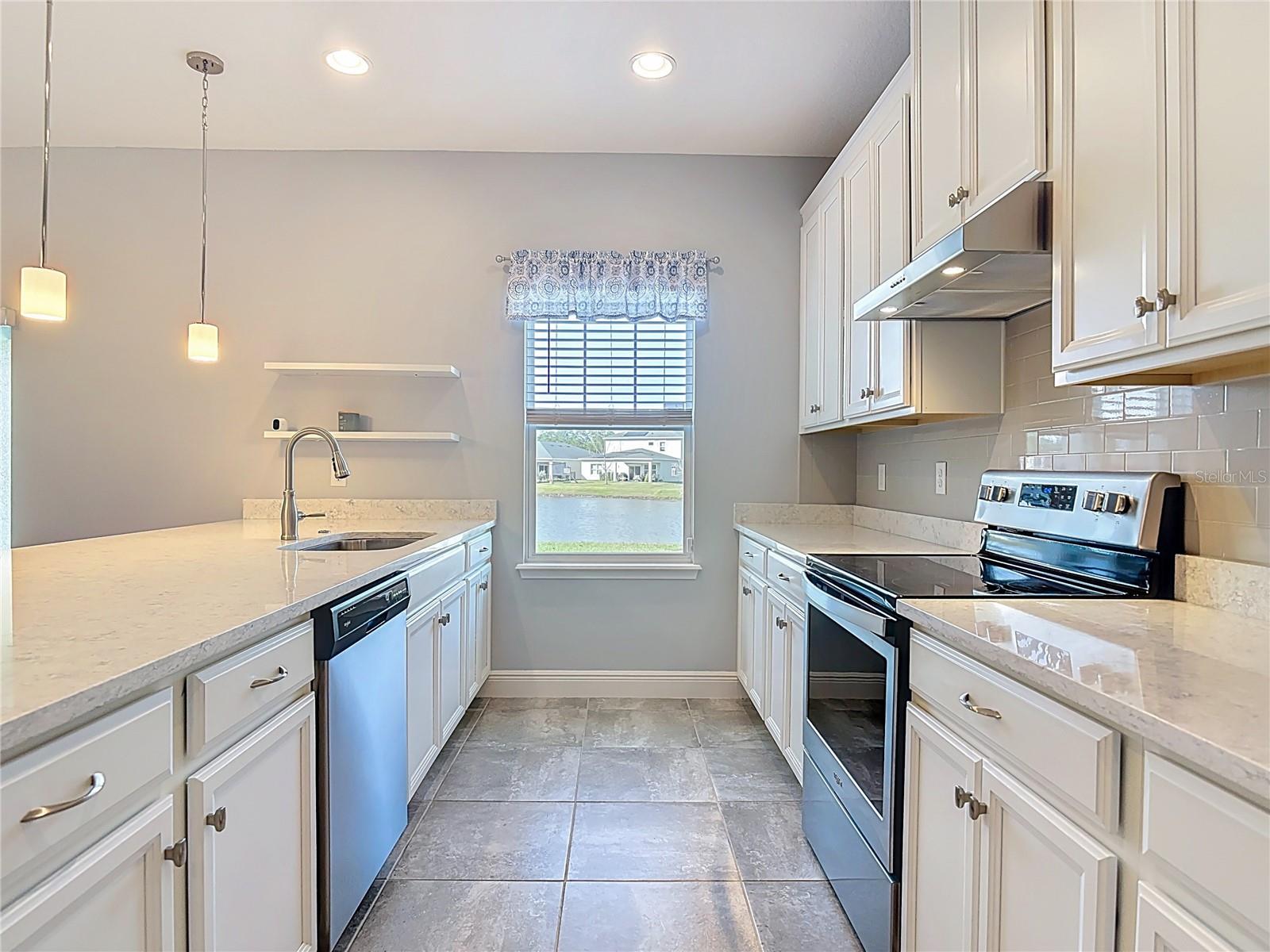 Image 4 of 50 For 5644 Estero Loop