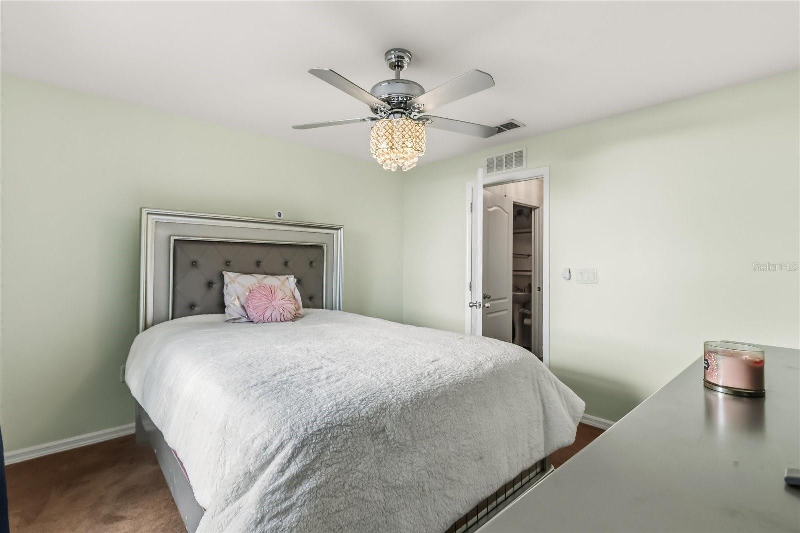 Image 13 of 39 For 5736 Royal Hills Circle