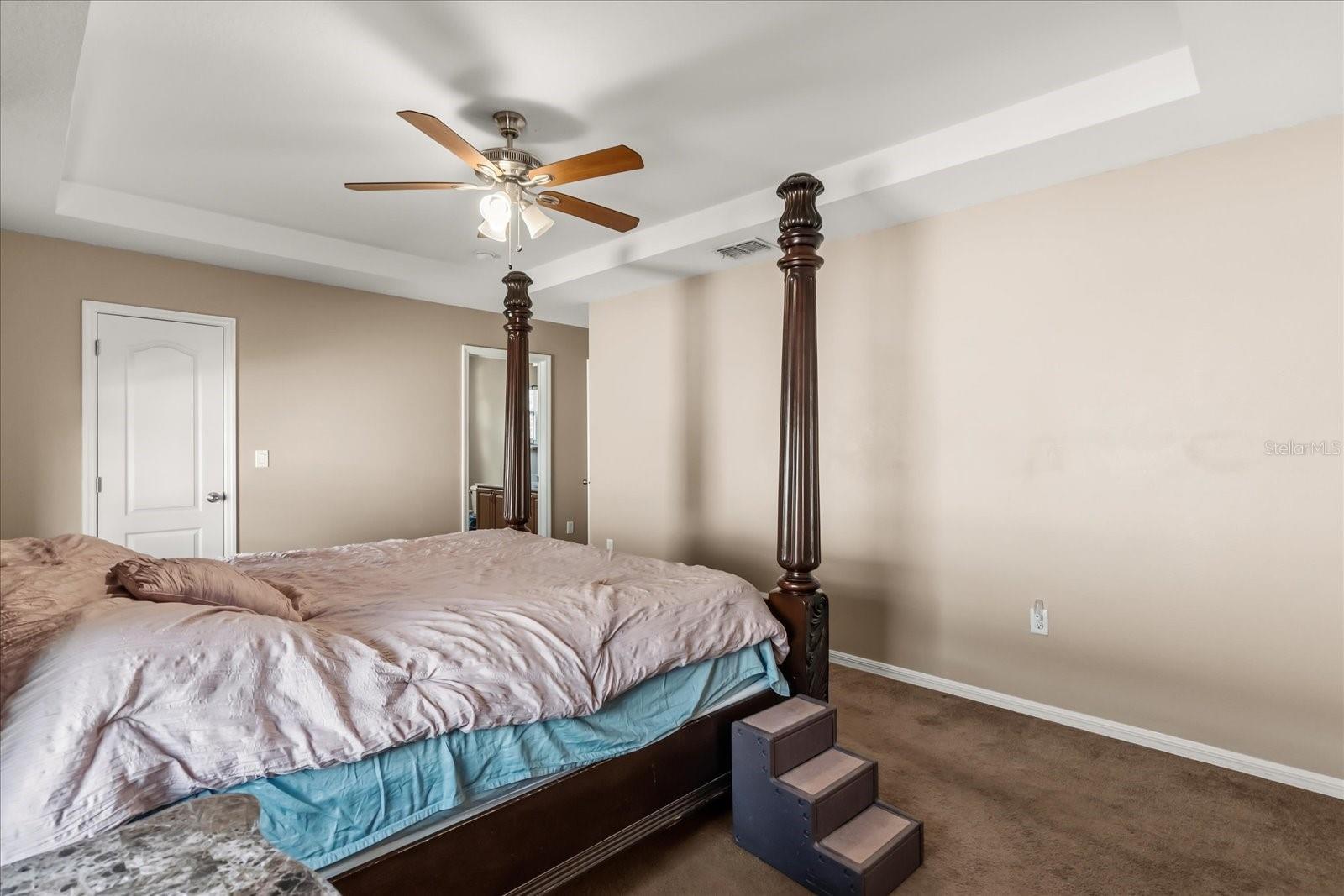 Image 23 of 39 For 5736 Royal Hills Circle