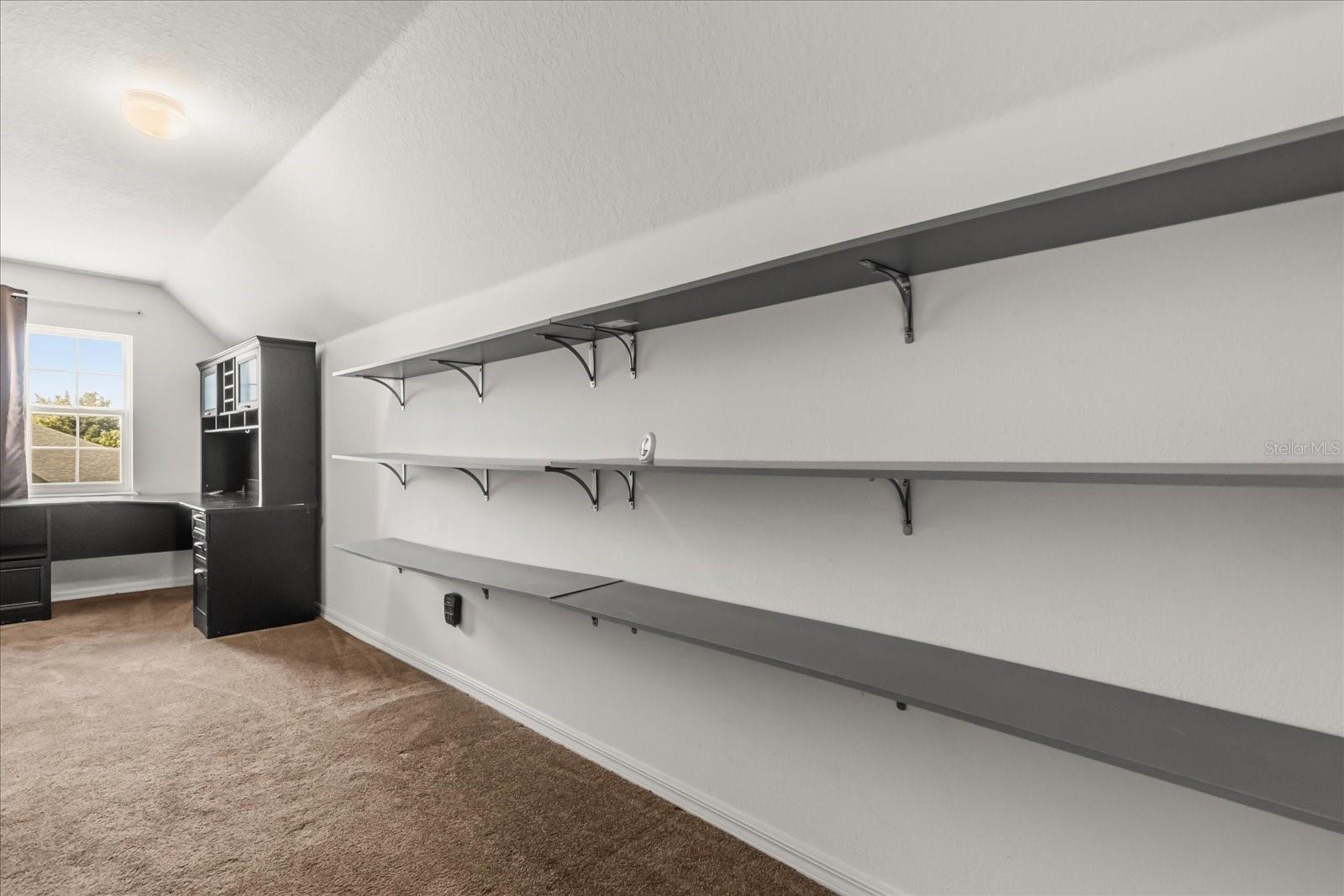 Image 24 of 39 For 5736 Royal Hills Circle