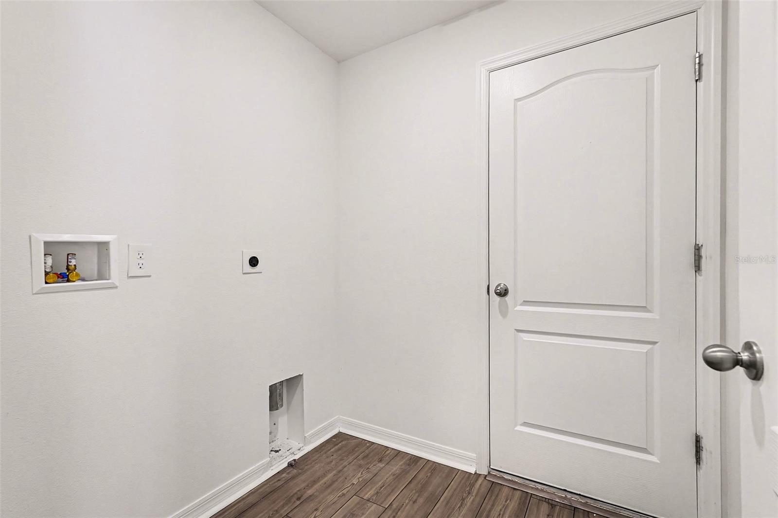 Image 25 of 34 For 1511 Hayworth Circle Nw