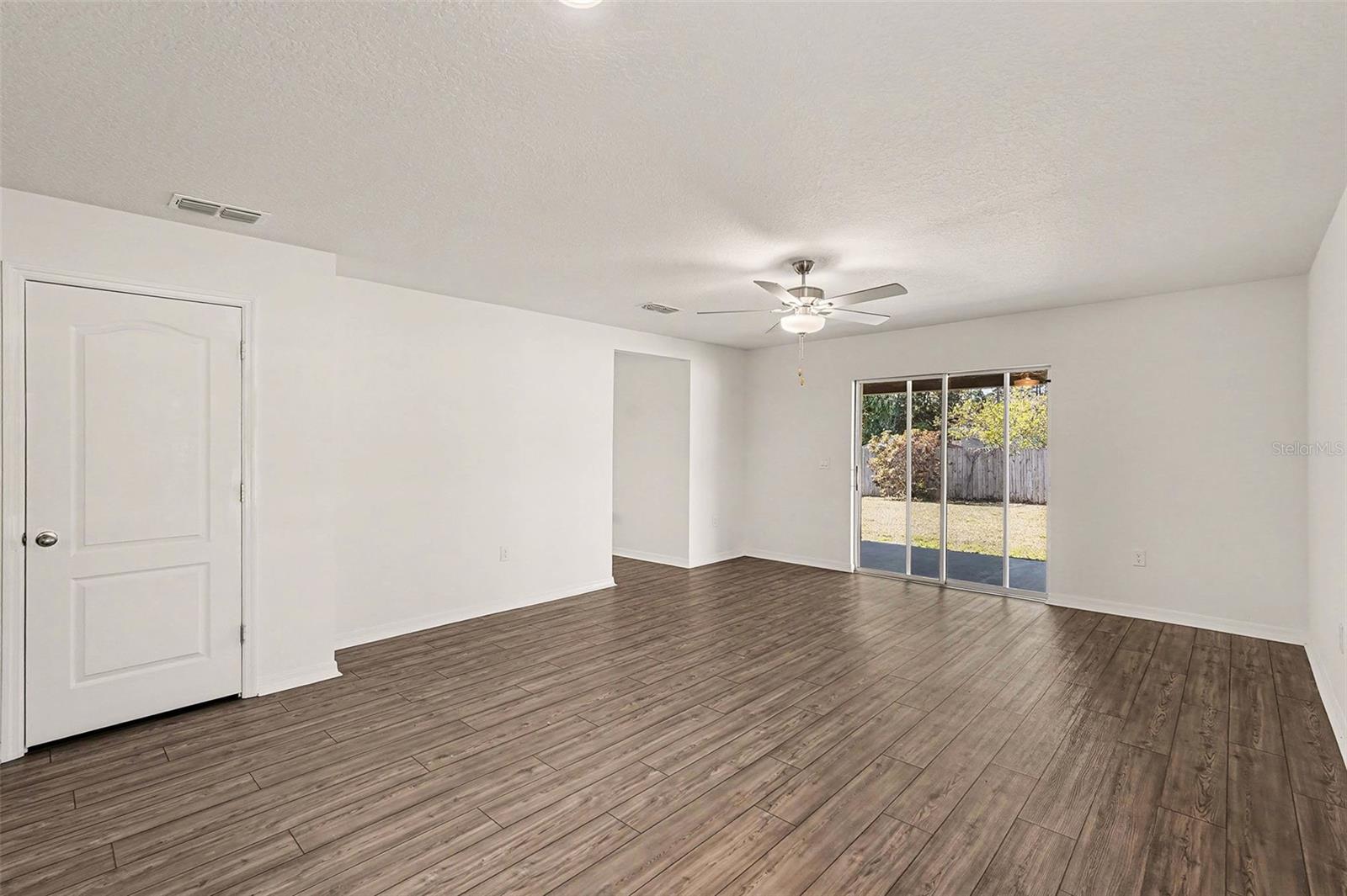 Image 6 of 34 For 1511 Hayworth Circle Nw