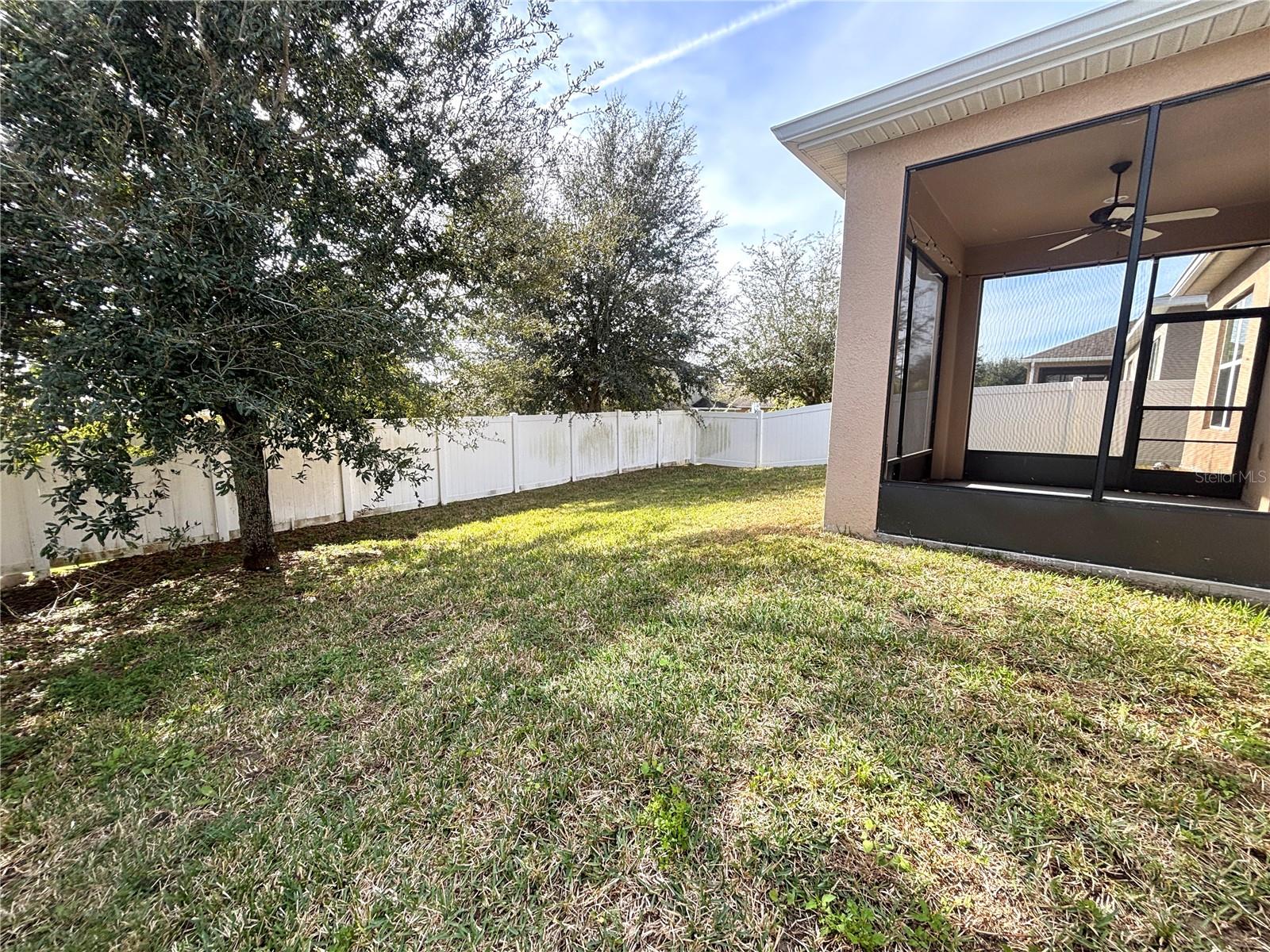 Image 18 of 21 For 984 Maypole Drive