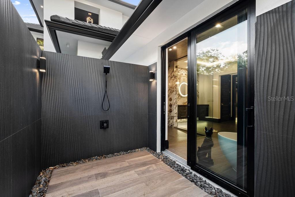 Image 36 of 83 For 5074 Isleworth Country Club Drive