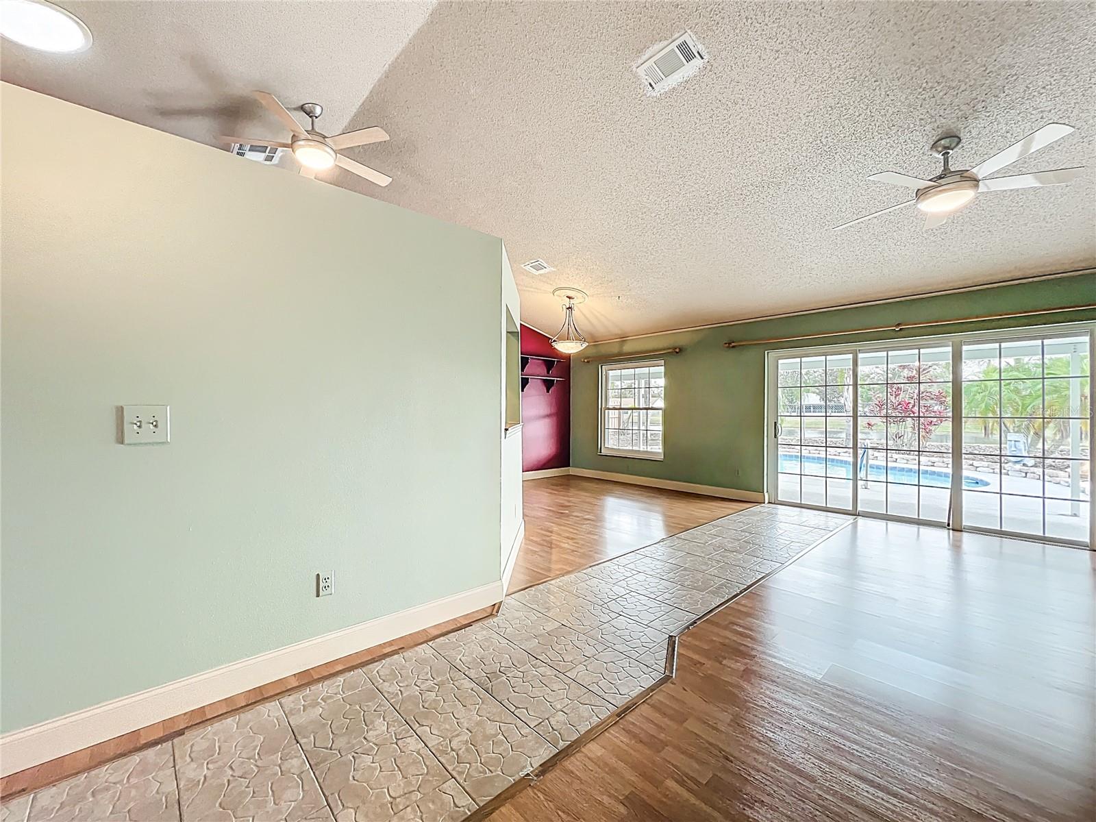 Image 14 of 87 For 3602 Daventry Court