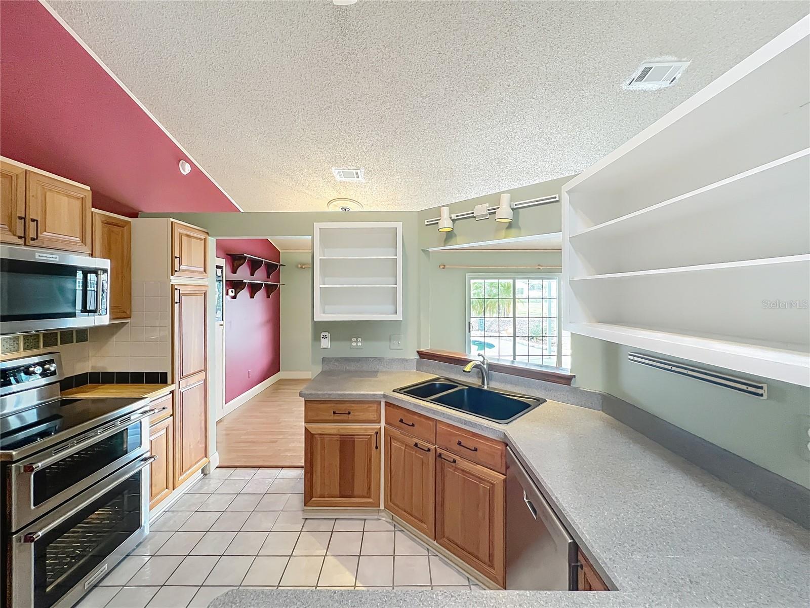 Image 22 of 87 For 3602 Daventry Court