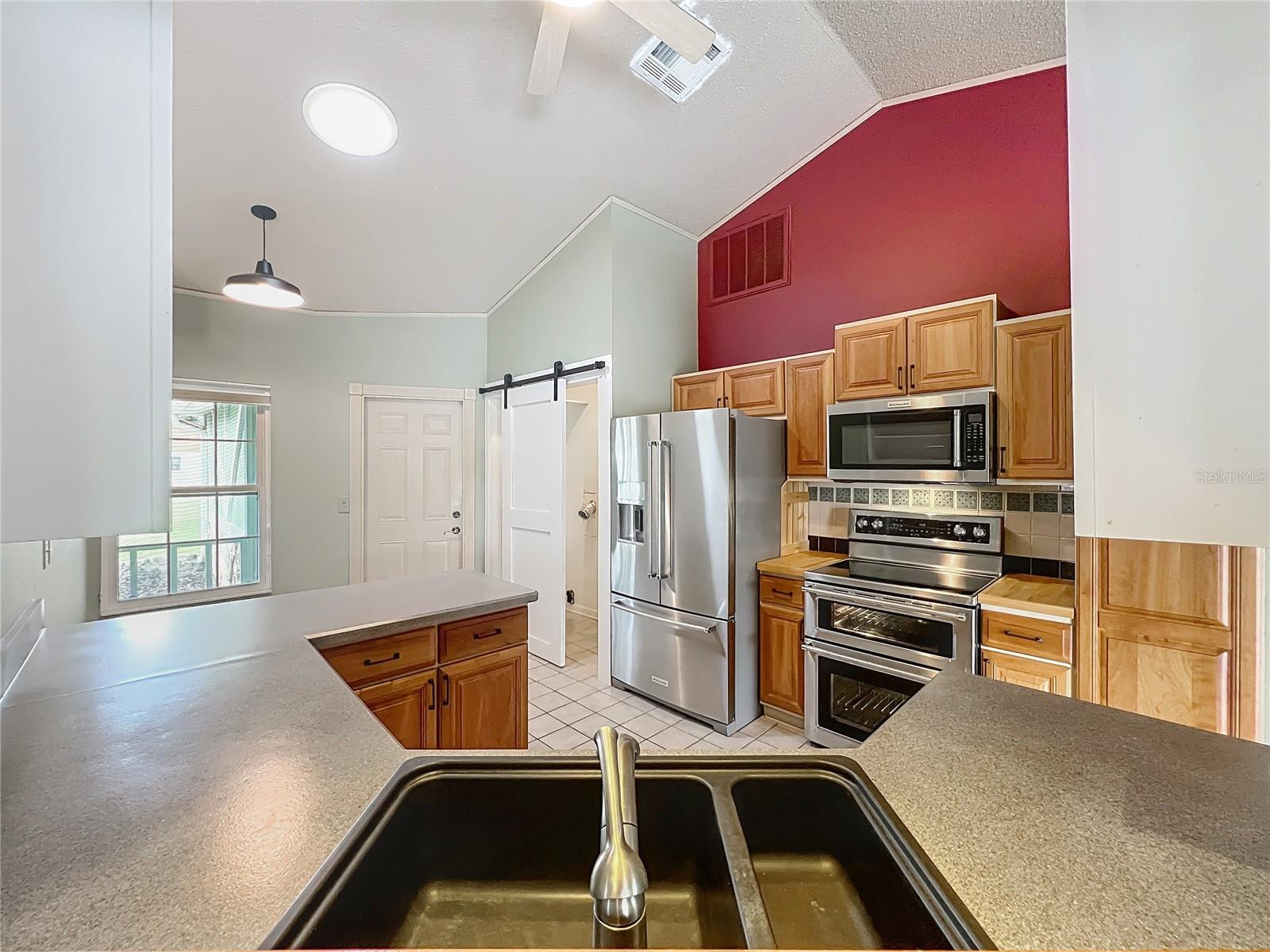 Image 23 of 87 For 3602 Daventry Court