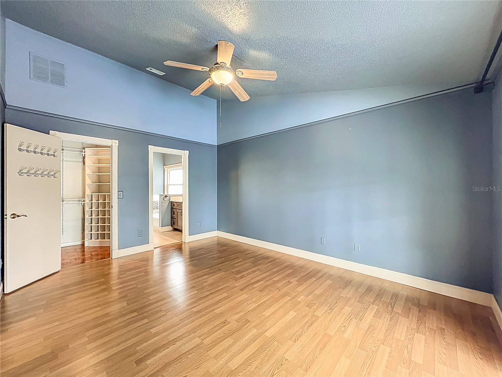 Image 31 of 87 For 3602 Daventry Court