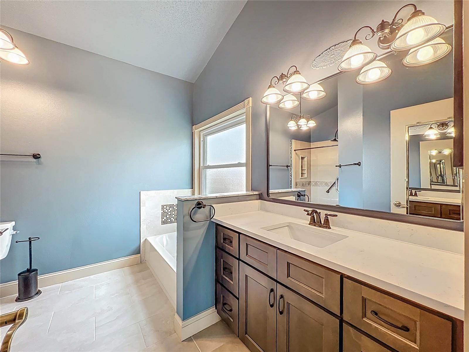 Image 34 of 87 For 3602 Daventry Court