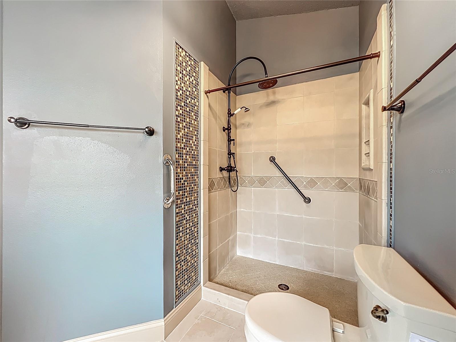 Image 36 of 87 For 3602 Daventry Court