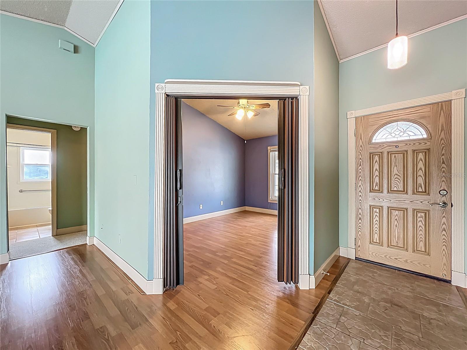 Image 6 of 87 For 3602 Daventry Court