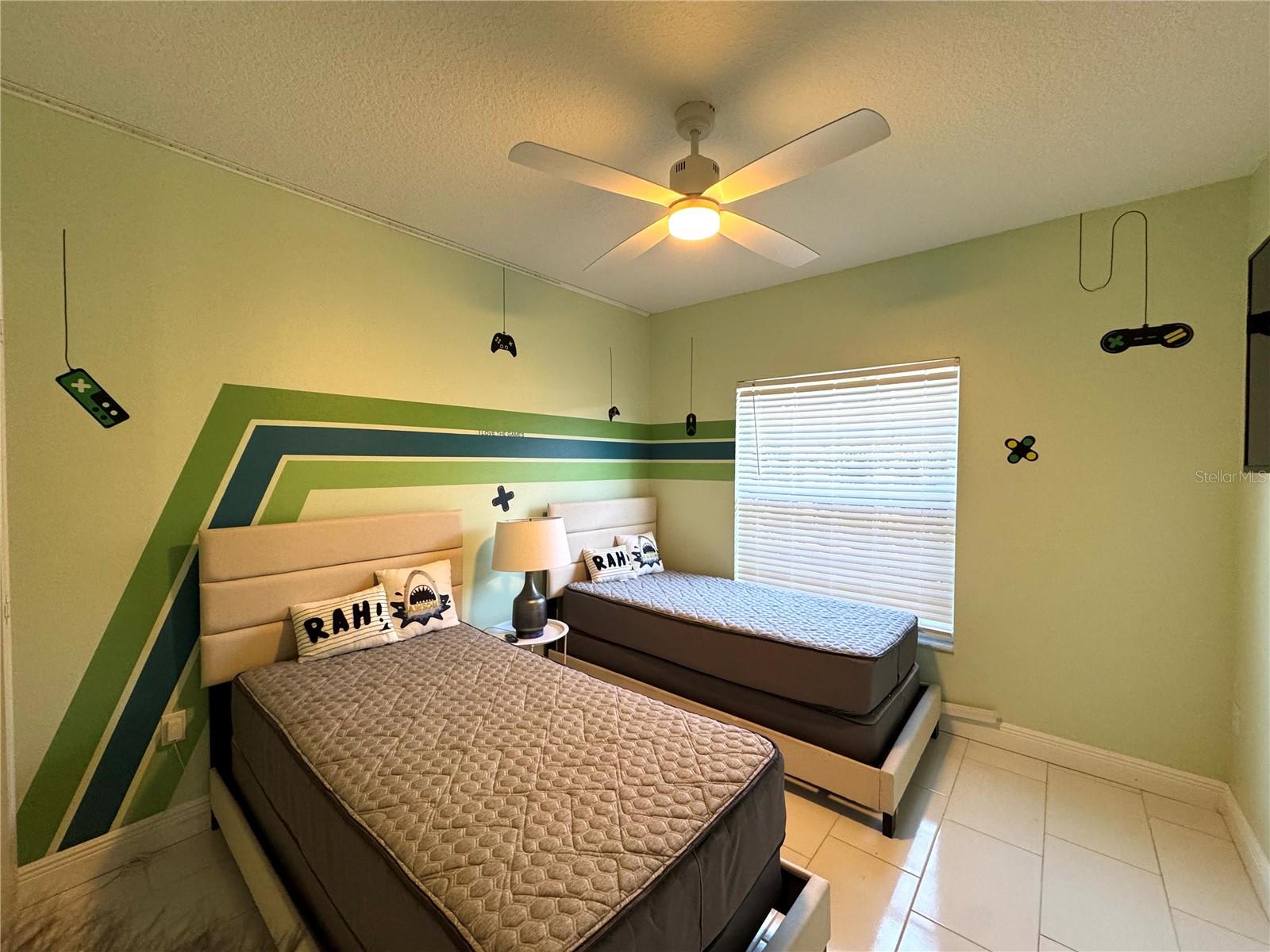 Image 28 of 37 For 7962 Golden Pond Court