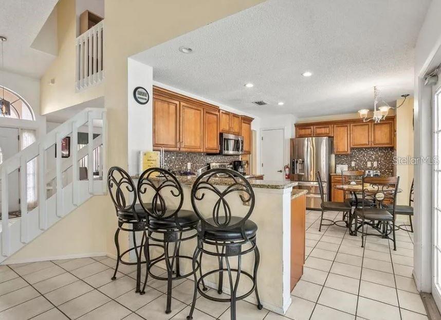 Image 10 of 50 For 2871 Picadilly Circle