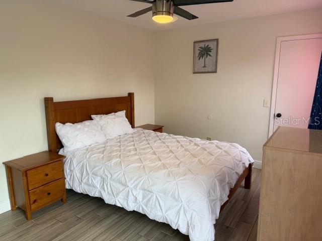 Image 21 of 50 For 2871 Picadilly Circle