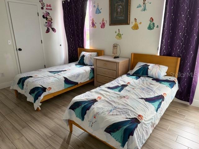 Image 23 of 50 For 2871 Picadilly Circle