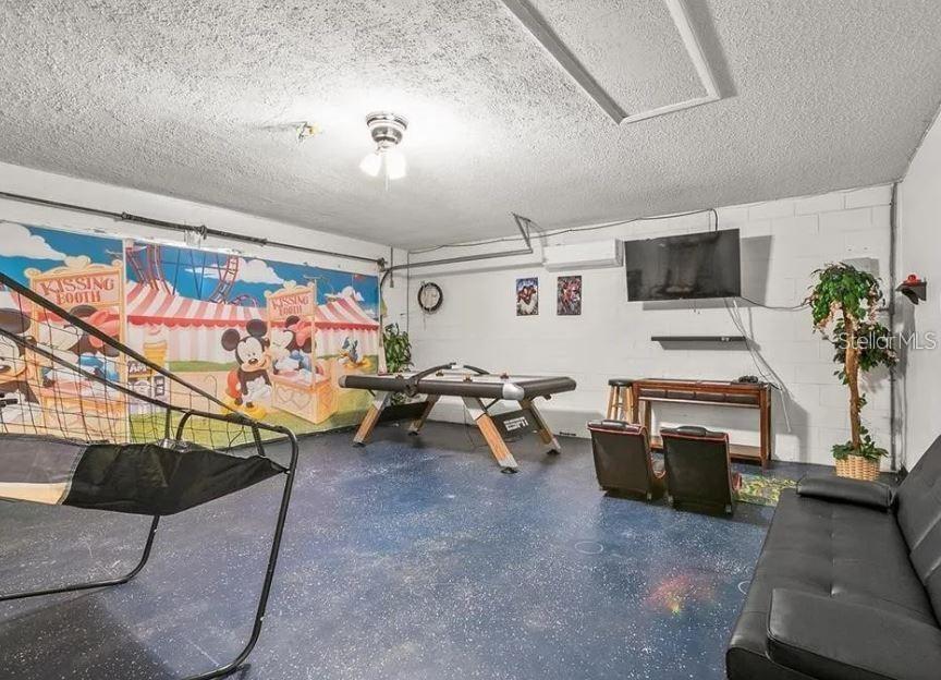 Image 37 of 50 For 2871 Picadilly Circle